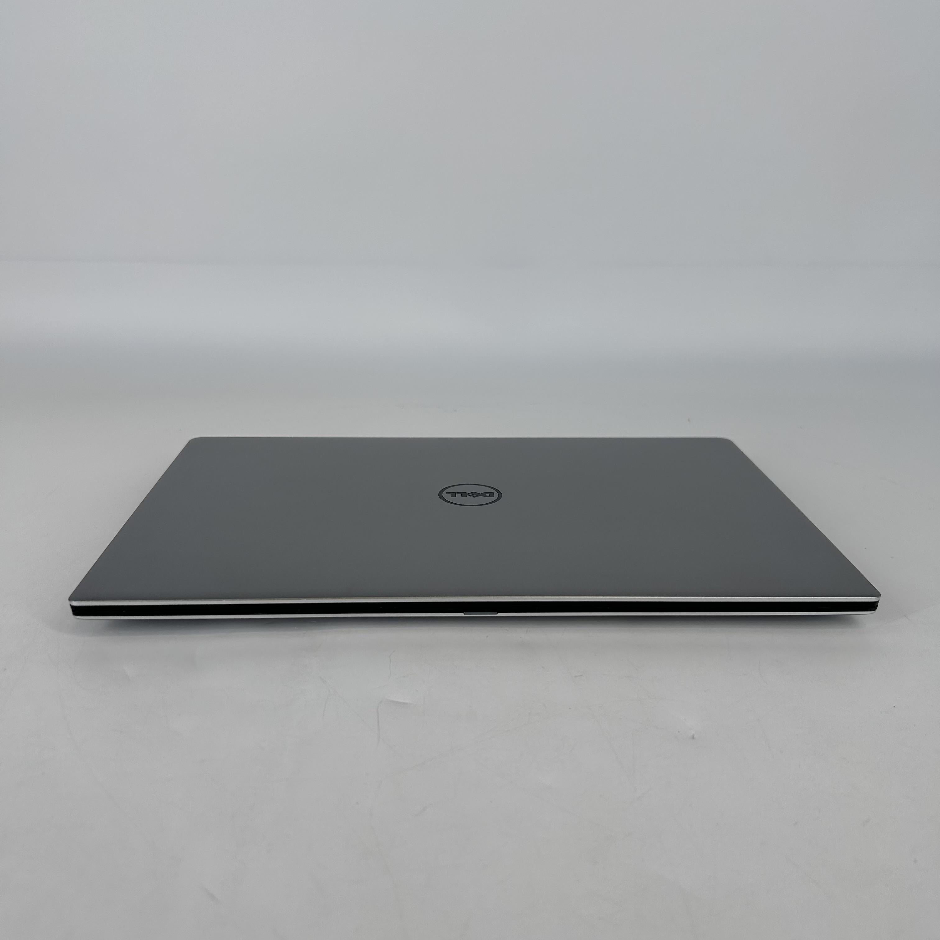 Dell XPS 13 9350 Silver 2.2 GHz Intel Core i7 6th Gen. 16GB RAM 512GB Solid State Drive