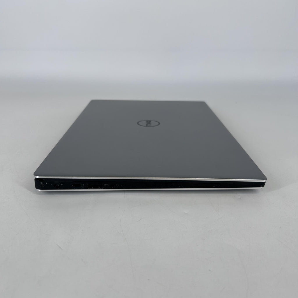 Dell XPS 13 9350 Silver 2.2 GHz Intel Core i7 6th Gen. 16GB RAM 512GB Solid State Drive