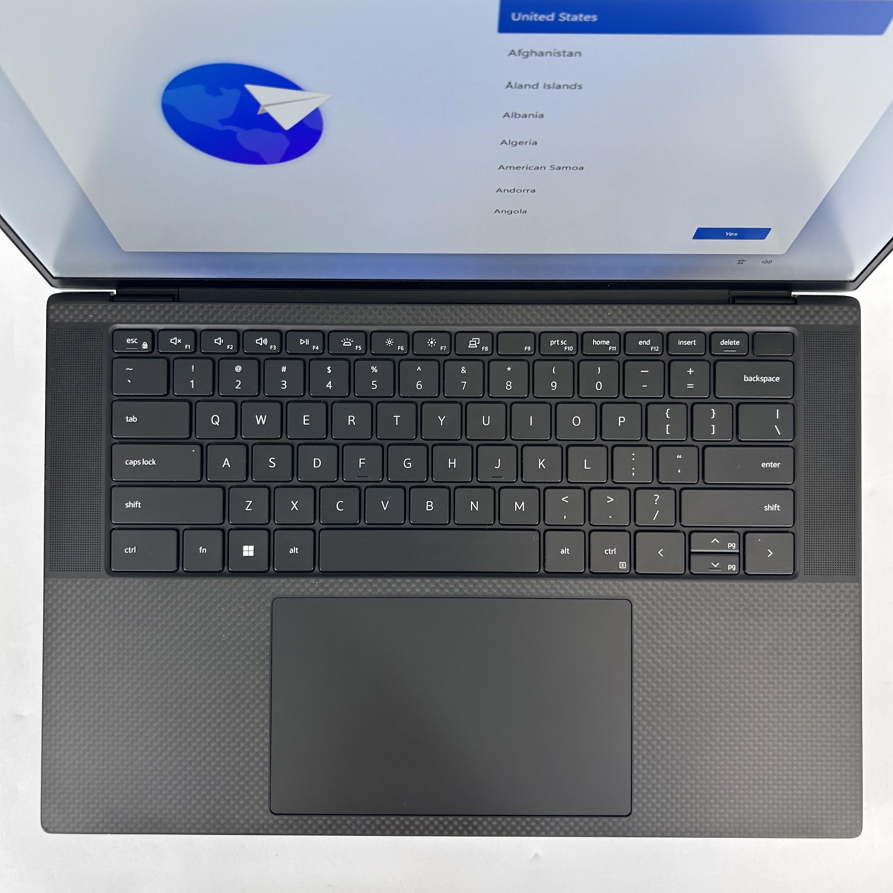 Dell XPS 15 9520 Silver 2.3 GHz Intel Core i7 12th Gen. 32GB RAM 1TB Solid State Drive