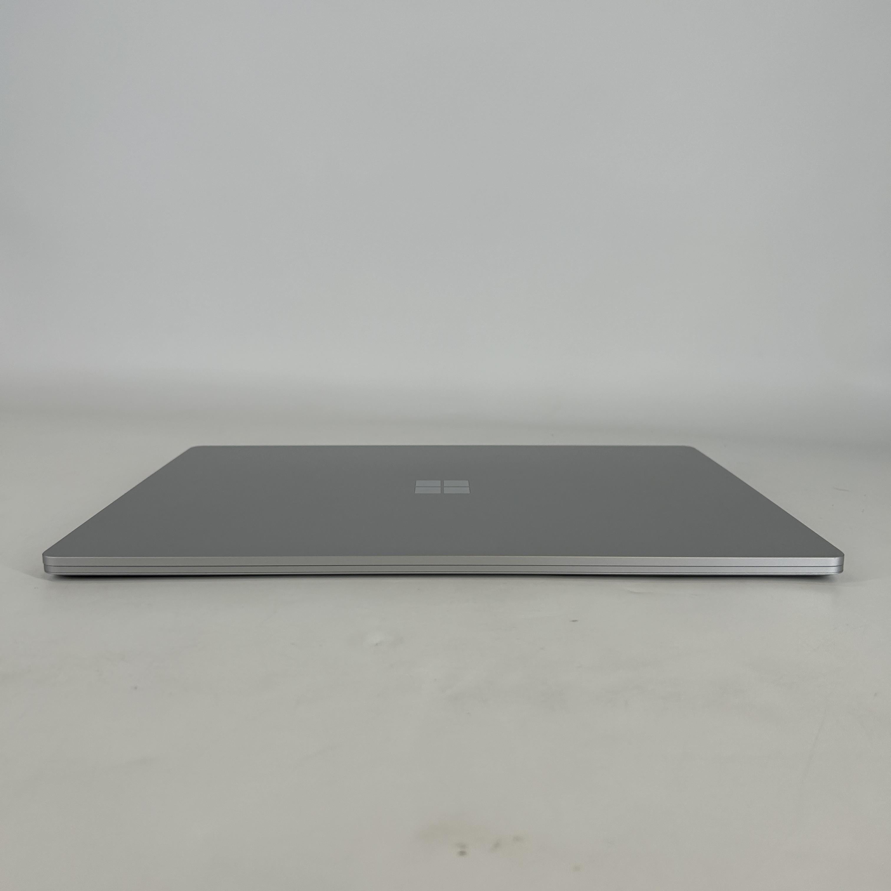 Microsoft Surface Laptop 3 15 Platinum 1.3 GHz Intel Core i7 10th Gen. 16GB RAM 512GB Solid State Drive