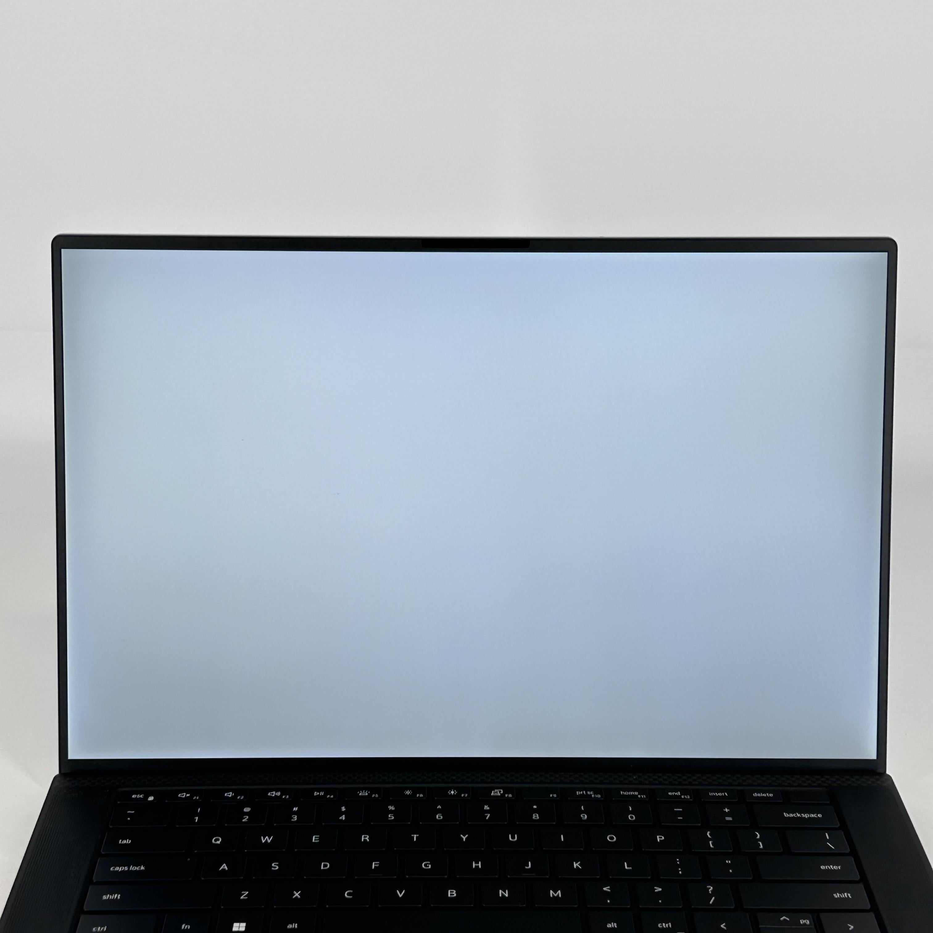 Dell XPS 15 9520 Silver 2.3 GHz Intel Core i7 12th Gen. 32GB RAM 1TB Solid State Drive