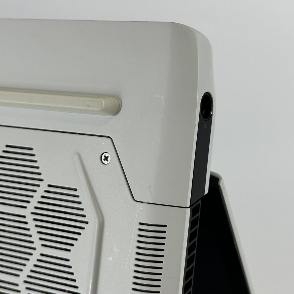 Dell Alienware X17 R1 White 2.6 GHz Intel Core i9 11th Gen. 64GB RAM 4TB Solid State Drive NVIDIA GeForce RTX 3080 16 GB