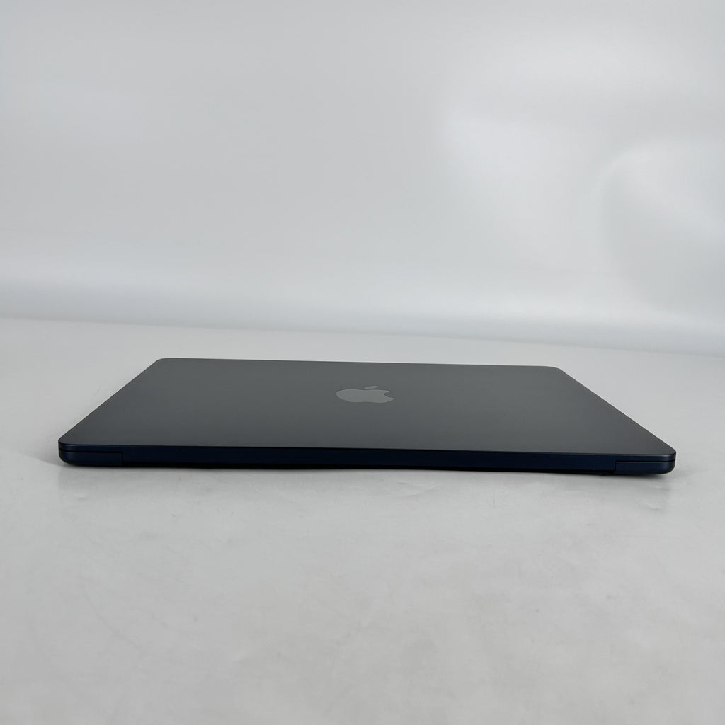 MacBook Air 13 2022 Blue 3.49 GHz M2 8-Core CPU 8GB Unified Memory 256GB Solid State Drive 8-Core GPU