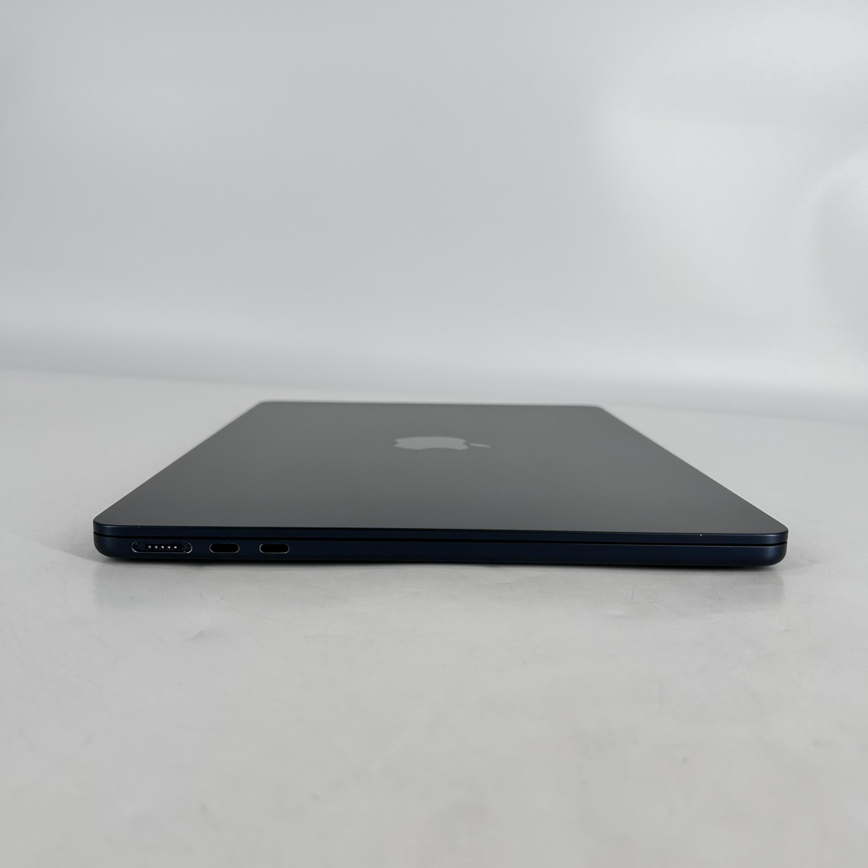 MacBook Air 13 2022 Blue 3.49 GHz M2 8-Core CPU 8GB Unified Memory 256GB Solid State Drive 8-Core GPU