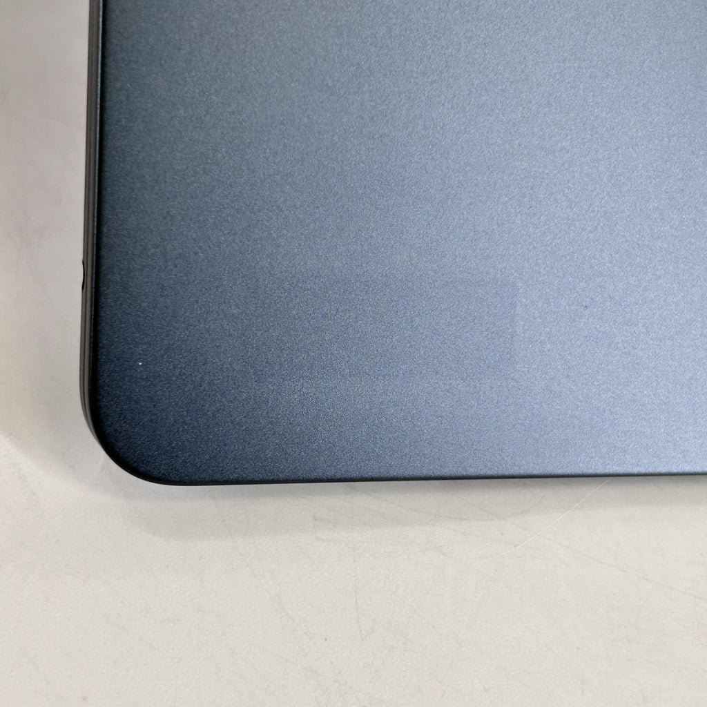 MacBook Air 13 2022 Blue 3.49 GHz M2 8-Core CPU 8GB Unified Memory 256GB Solid State Drive 8-Core GPU