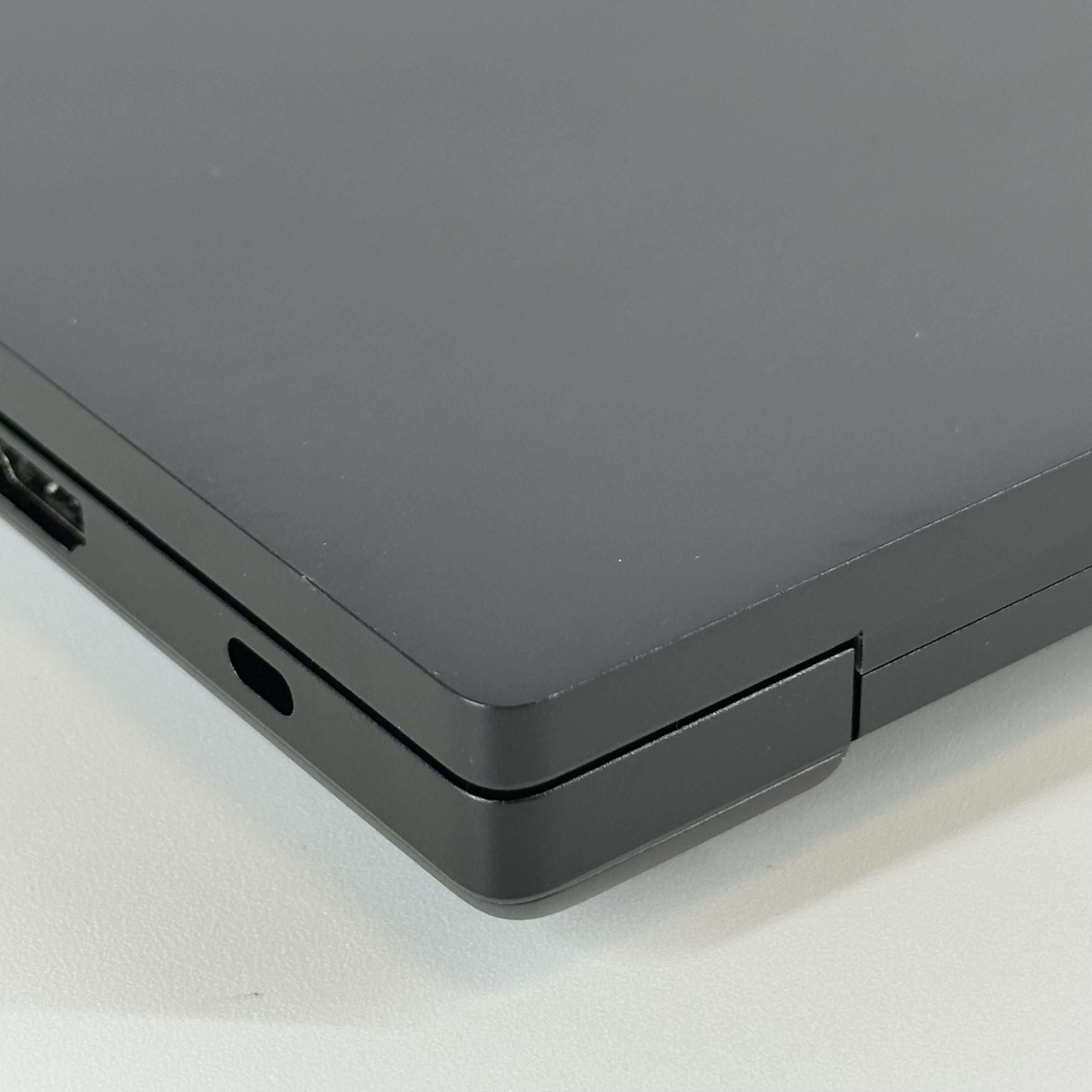 Razer Blade 16 2024 Black 2.2 GHz Intel Core i9 14th Gen. 64GB RAM 2TB Solid State Drive 2TB Solid State Drive NVIDIA GeForce RTX 4090 16 GB