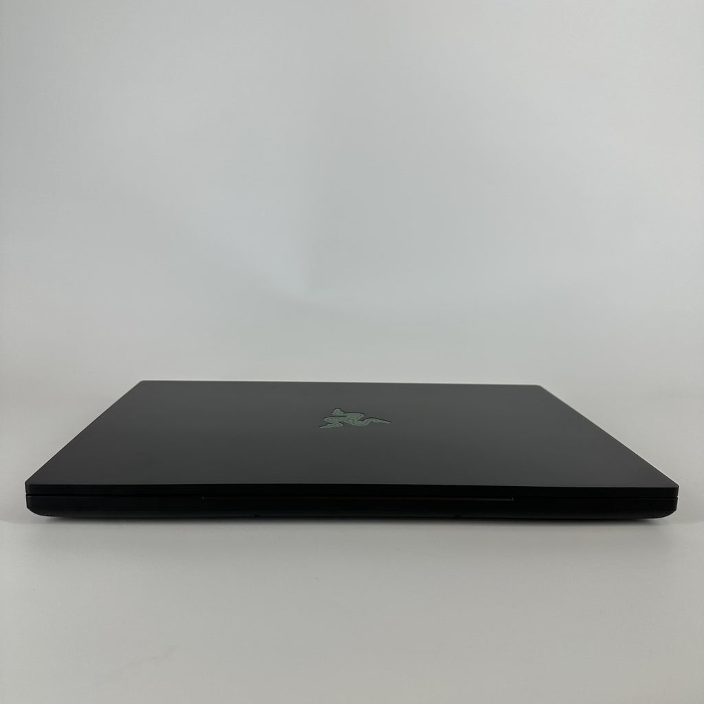 Razer Blade 16 2024 Black 2.2 GHz Intel Core i9 14th Gen. 64GB RAM 2TB Solid State Drive 2TB Solid State Drive NVIDIA GeForce RTX 4090 16 GB