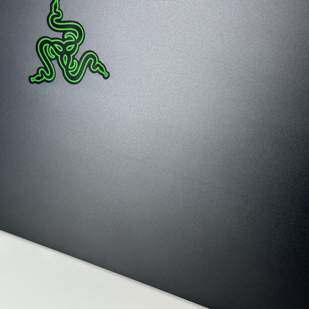 Razer Blade 16 2024 Black 2.2 GHz Intel Core i9 14th Gen. 64GB RAM 2TB Solid State Drive 2TB Solid State Drive NVIDIA GeForce RTX 4090 16 GB