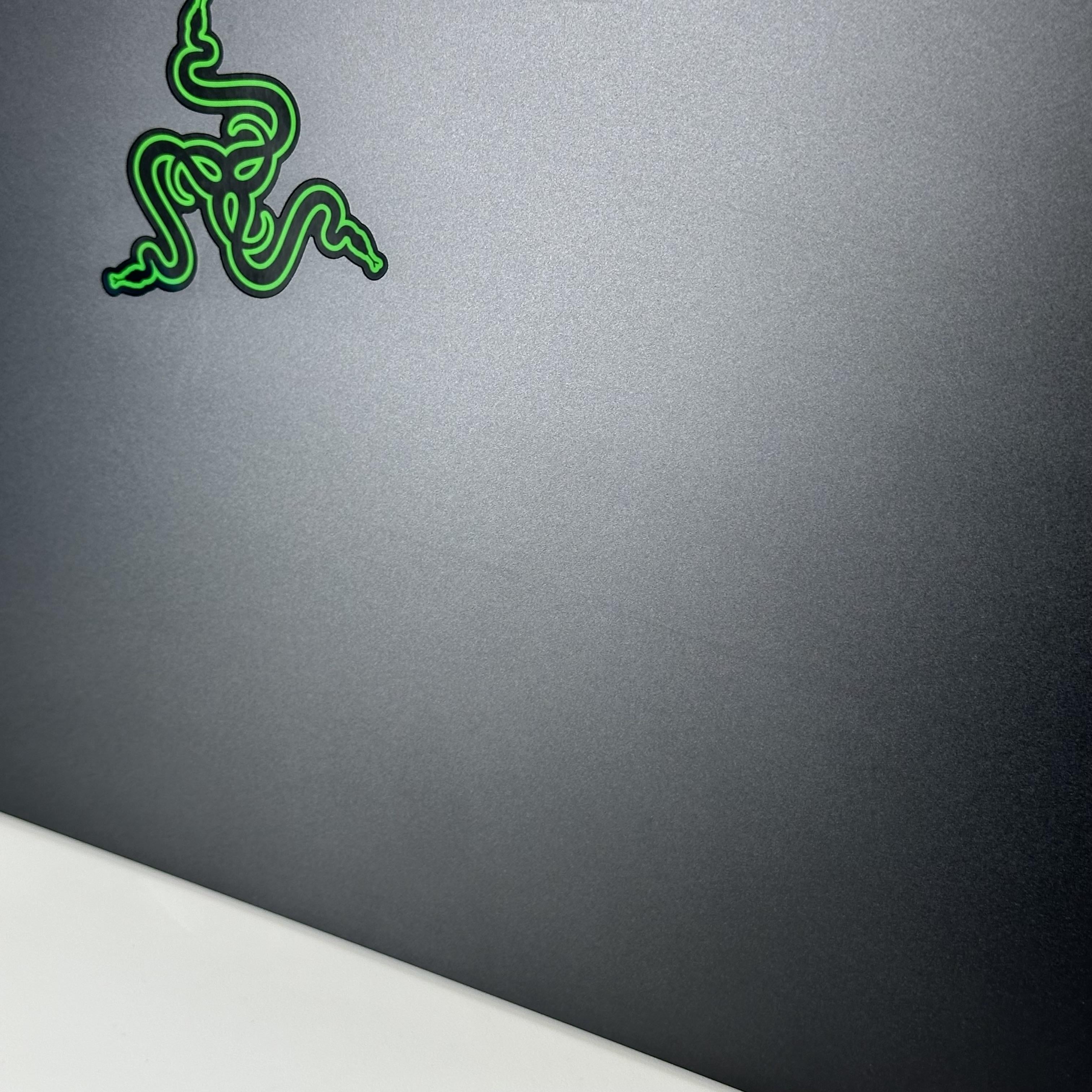 Razer Blade 16 2024 Black 2.2 GHz Intel Core i9 14th Gen. 64GB RAM 2TB Solid State Drive 2TB Solid State Drive NVIDIA GeForce RTX 4090 16 GB
