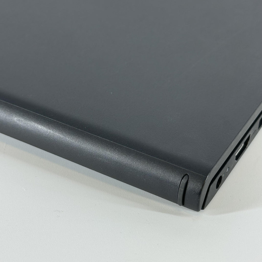 Dell 15 DC15250 Carbon Black 1.7 GHz Intel Core i7 13th Gen. 16GB RAM 1TB Solid State Drive