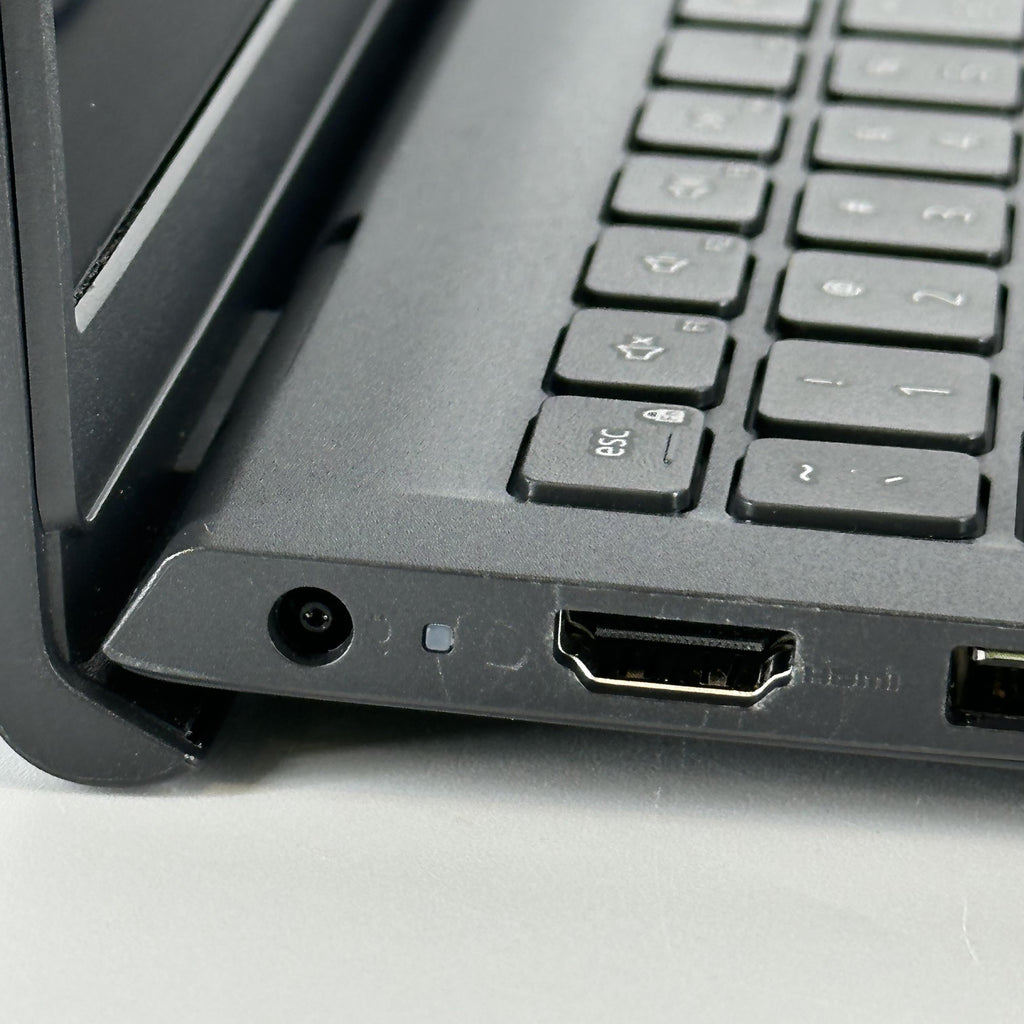 Dell 15 DC15250 Carbon Black 1.7 GHz Intel Core i7 13th Gen. 16GB RAM 1TB Solid State Drive