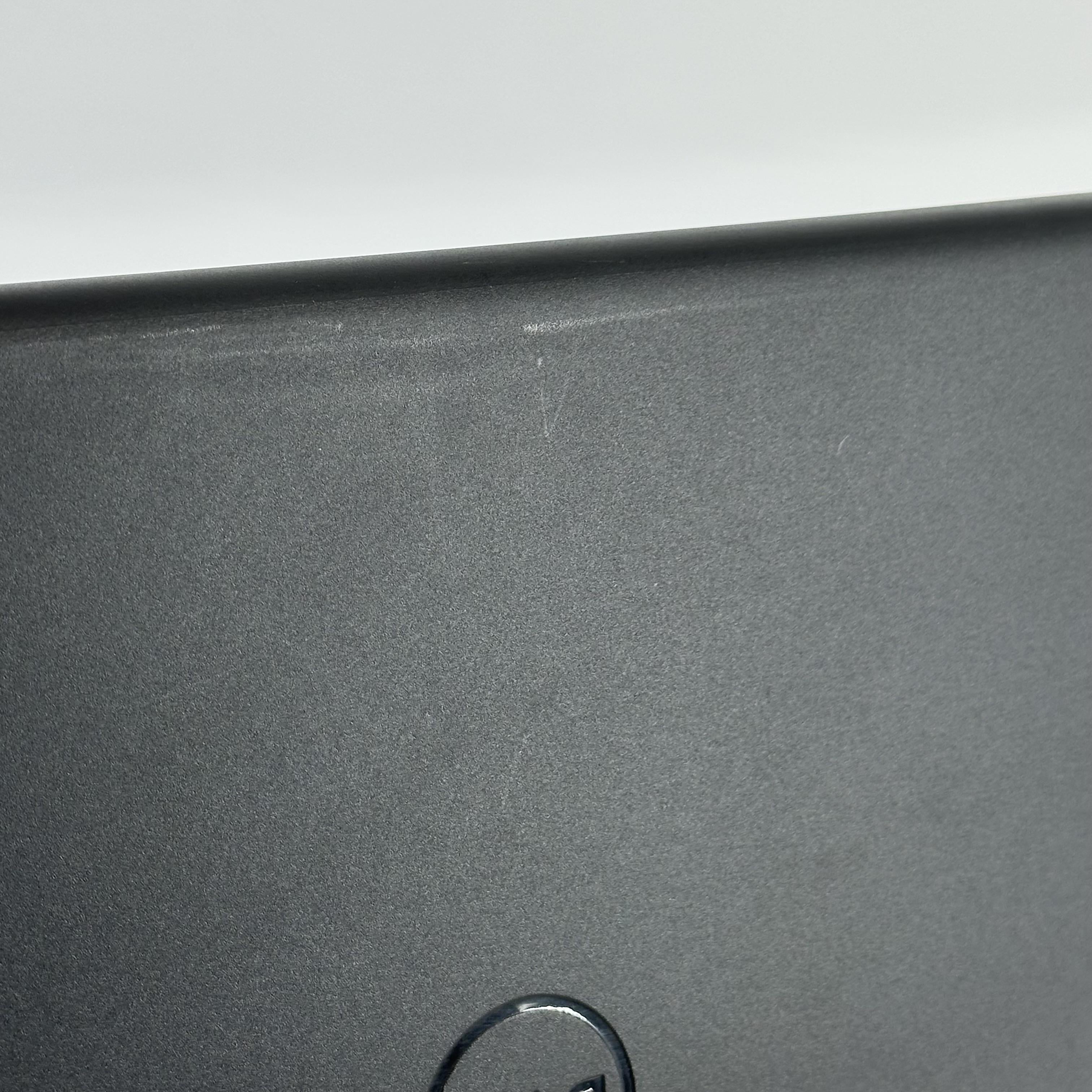 Dell 15 DC15250 Carbon Black 1.7 GHz Intel Core i7 13th Gen. 16GB RAM 1TB Solid State Drive