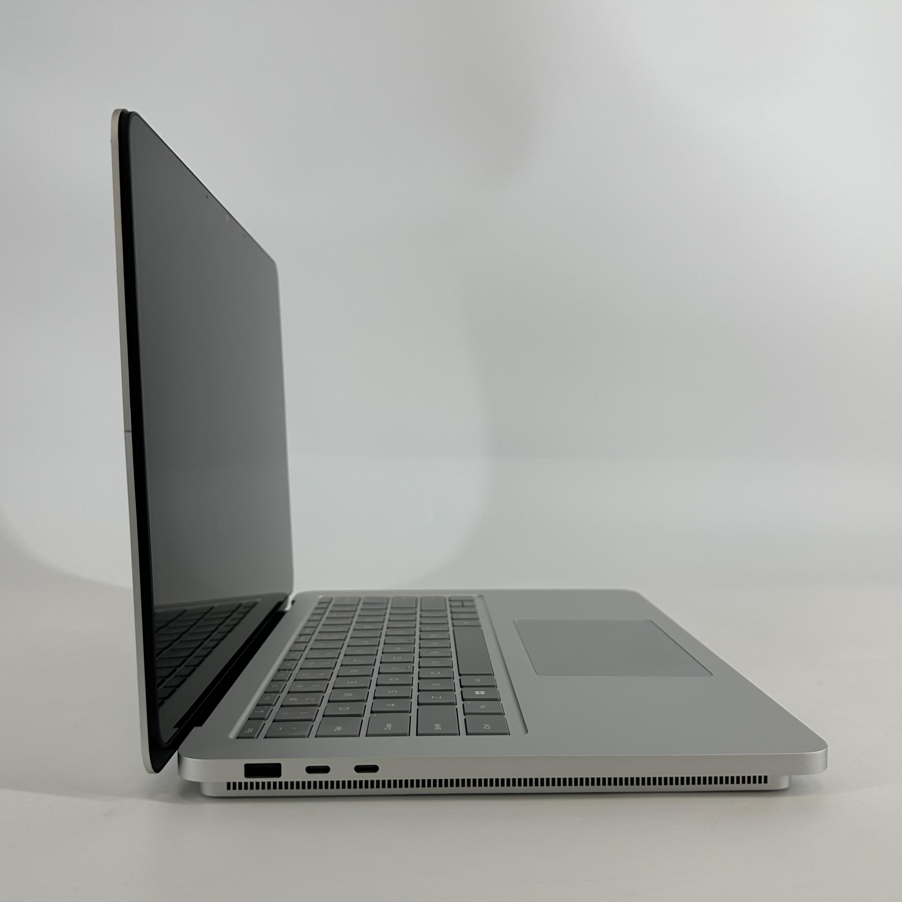 Microsoft Surface Laptop Studio 2 14.4 Silver 2.9 GHz Intel Core i7 13th Gen. 16GB RAM 512GB Solid State Drive NVIDIA GeForce RTX 4050 6 GB