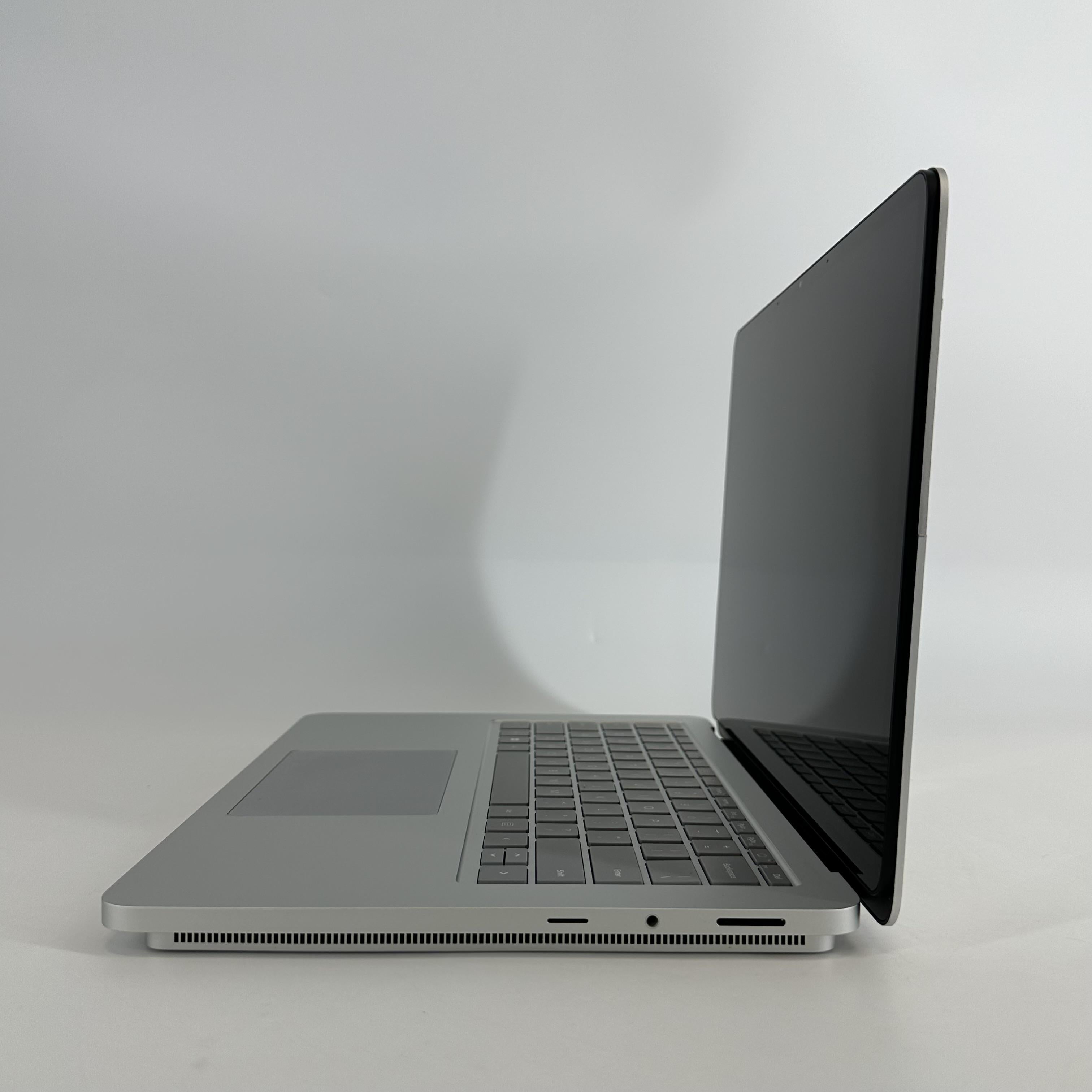 Microsoft Surface Laptop Studio 2 14.4 Silver 2.9 GHz Intel Core i7 13th Gen. 16GB RAM 512GB Solid State Drive NVIDIA GeForce RTX 4050 6 GB