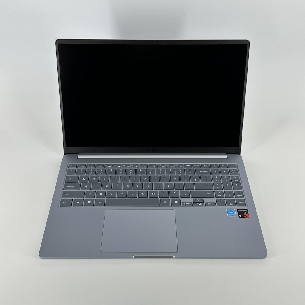 Samsung Galaxy Book4  Edge 15.6 Silver 2.9 GHz Qualcomm Snapdragon X Plus 16GB RAM 512GB Solid State Drive