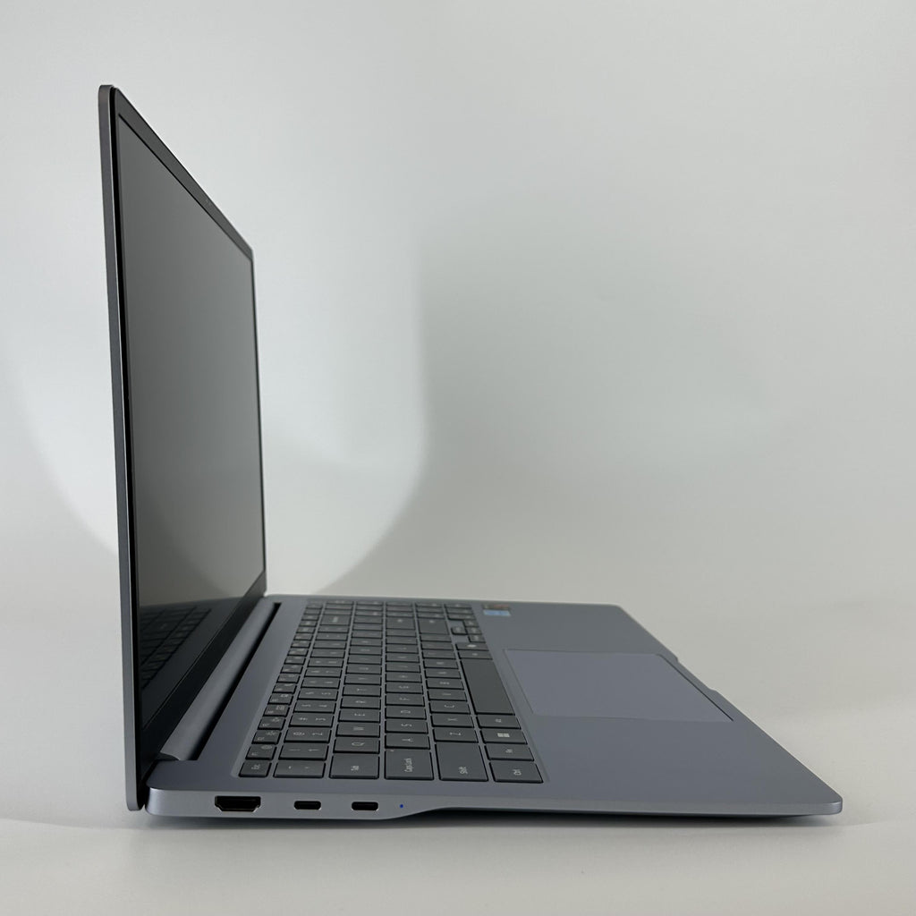 Samsung Galaxy Book4  Edge 15.6 Silver 2.9 GHz Qualcomm Snapdragon X Plus 16GB RAM 512GB Solid State Drive