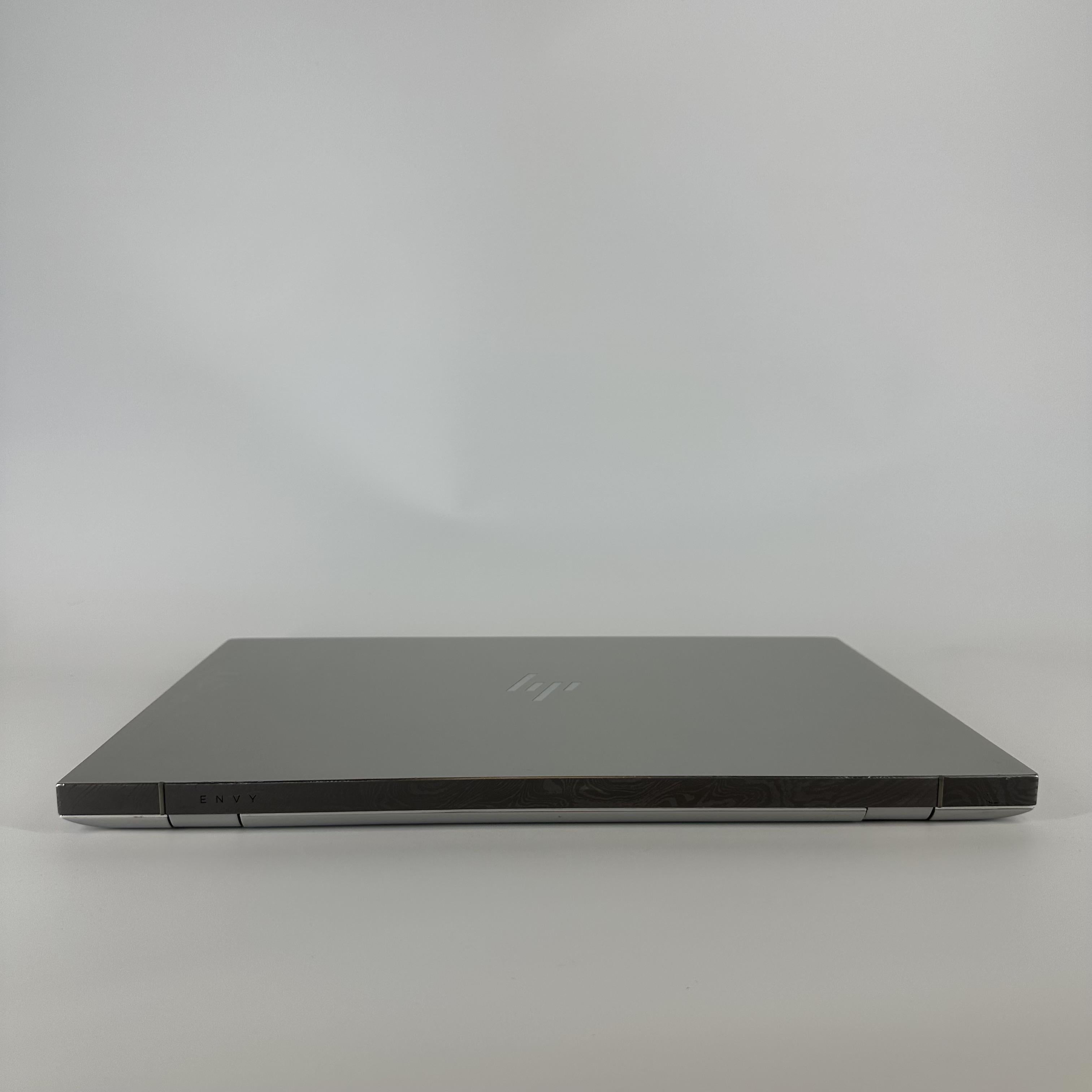 HP Envy 17 Silver 1.8 GHz Intel Core i7 8th Gen. 16GB RAM 512GB Solid State Drive NVIDIA GeForce MX150 4 GB