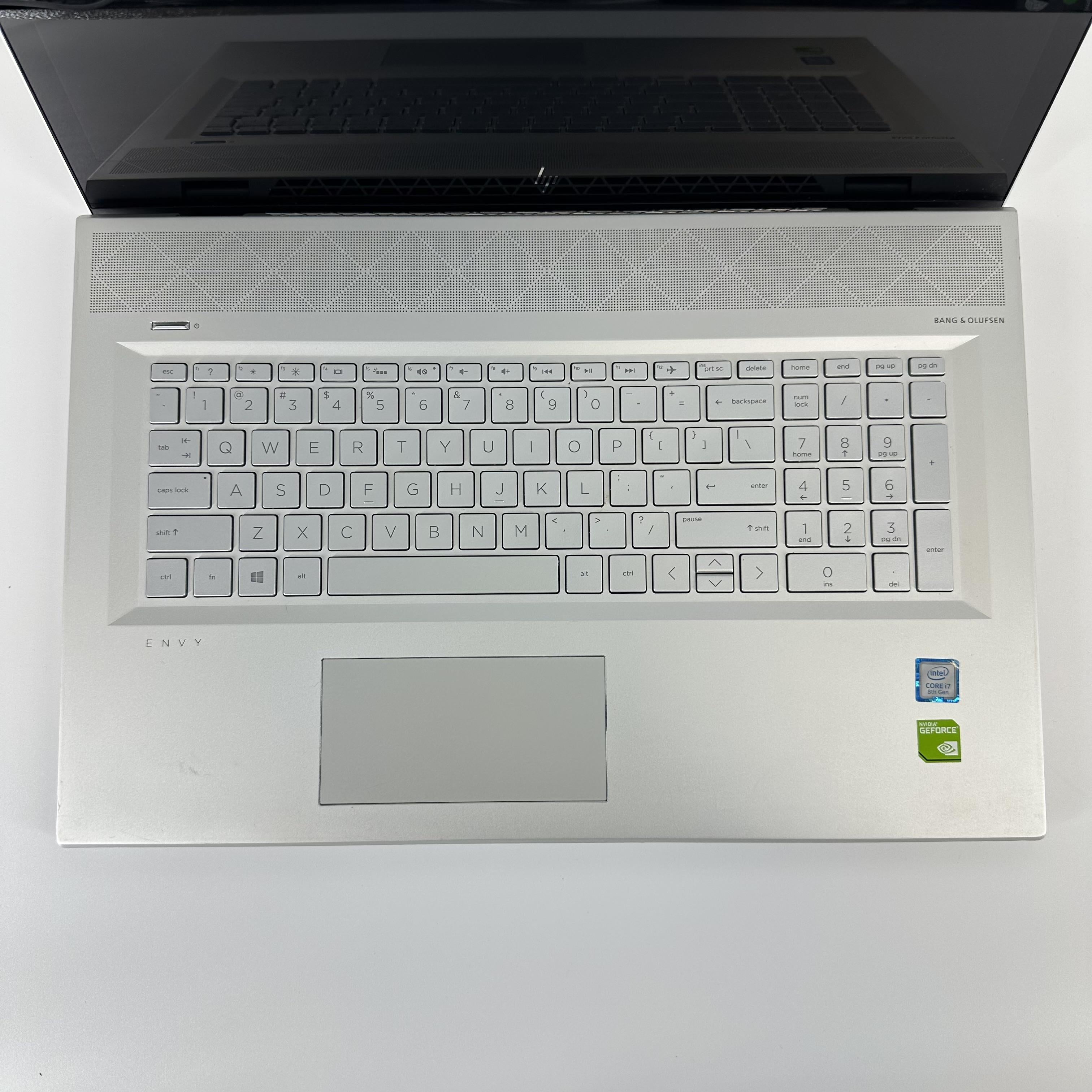 HP Envy 17 Silver 1.8 GHz Intel Core i7 8th Gen. 16GB RAM 512GB Solid State Drive NVIDIA GeForce MX150 4 GB