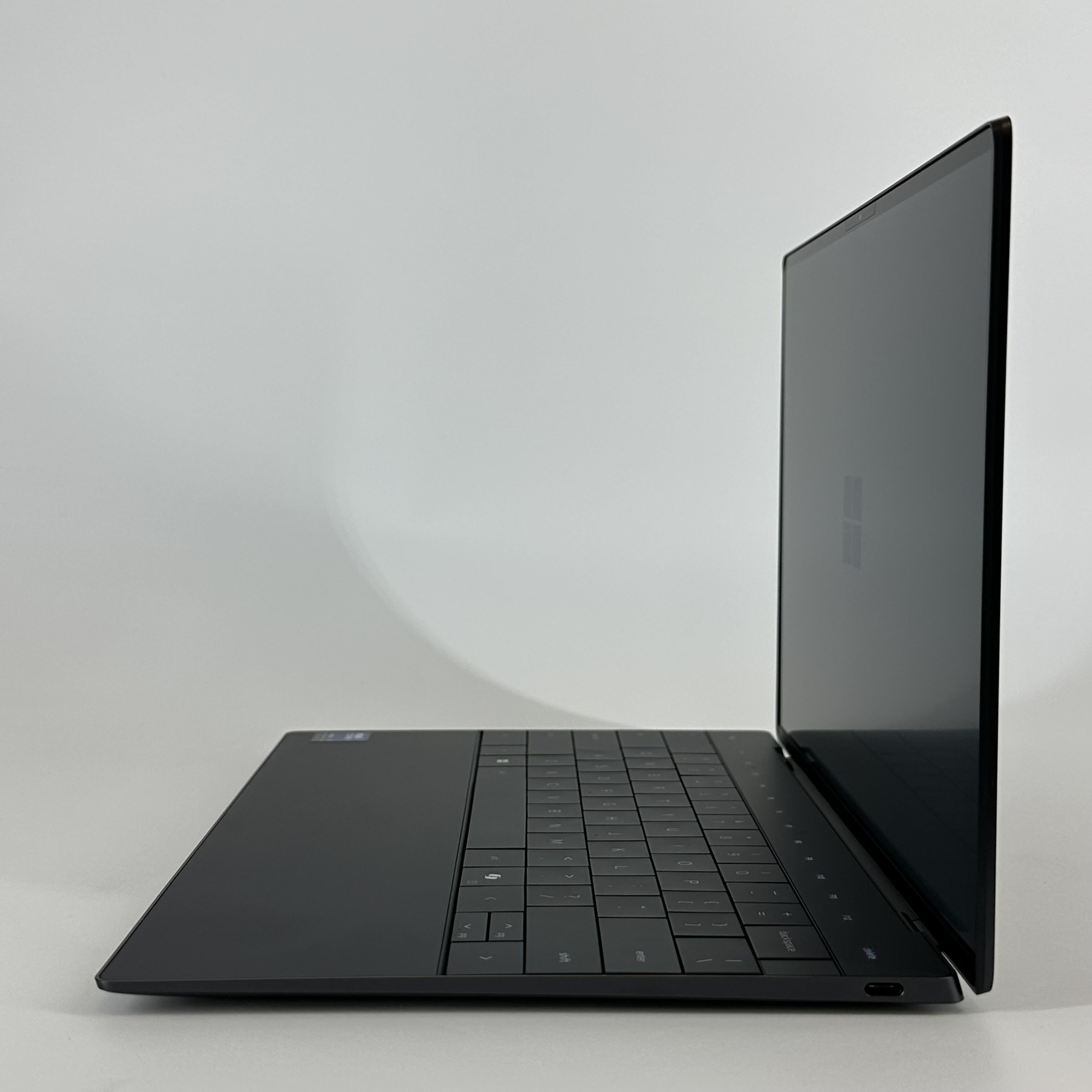 Dell XPS 13 9350 Black 2.2 GHz Intel Core Ultra 7 Series 2 16GB RAM 512GB Solid State Drive