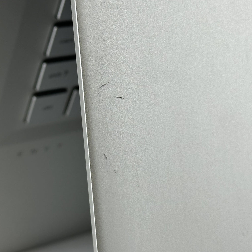 HP Envy 17 Silver 1.8 GHz Intel Core i7 8th Gen. 16GB RAM 512GB Solid State Drive NVIDIA GeForce MX150 4 GB