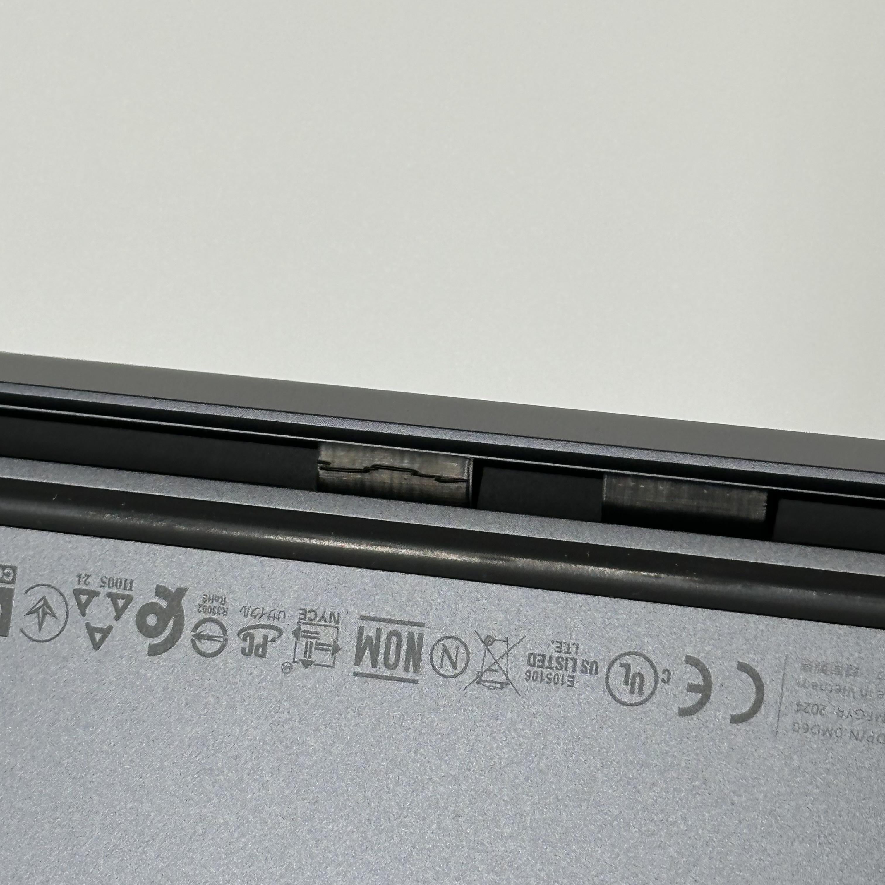 Dell XPS 13 9350 Black 2.2 GHz Intel Core Ultra 7 Series 2 16GB RAM 512GB Solid State Drive