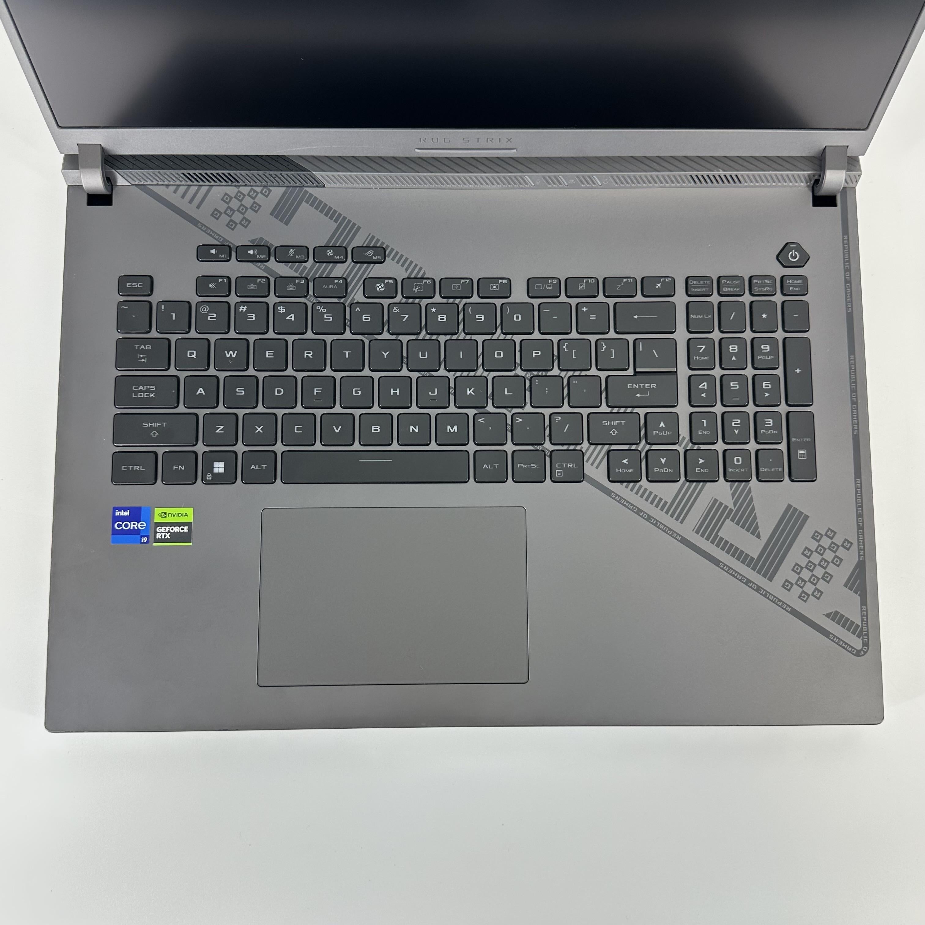 Asus ROG Strix G18 G814 18 Gray 2.2 GHz Intel Core i9 13th Gen. 16GB RAM 1TB Solid State Drive NVIDIA GeForce RTX 4080 12 GB
