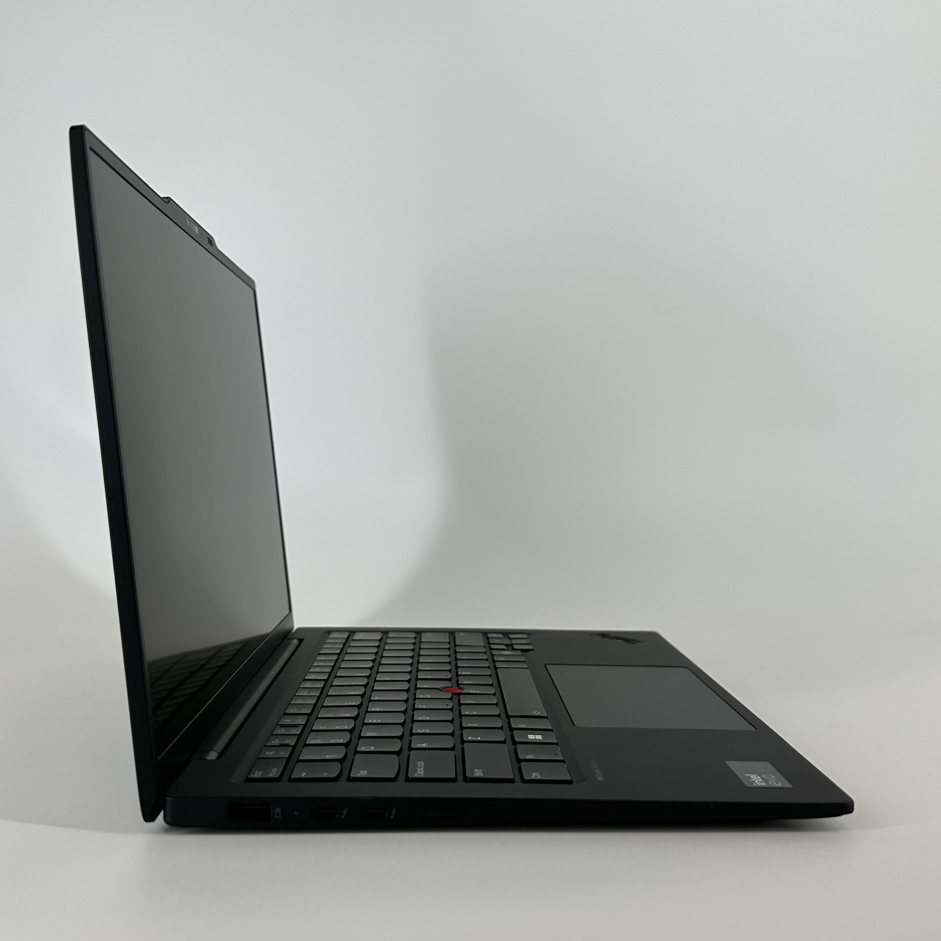 Lenovo ThinkPad X1 Carbon Gen 12 14 Black 1.4 GHz Intel Core Ultra 7 16GB RAM 1TB Solid State Drive