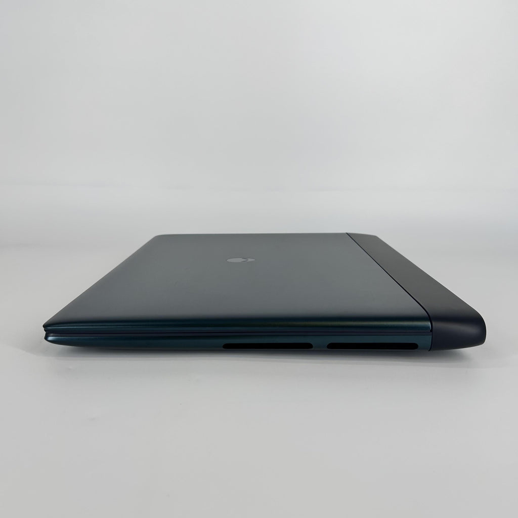 Dell Alienware 18 Area-51 Teal 2.7 GHz Intel Core Ultra 9 Series 2 32GB RAM 2TB Solid State Drive NVIDIA GeForce RTX 5080 16 GB
