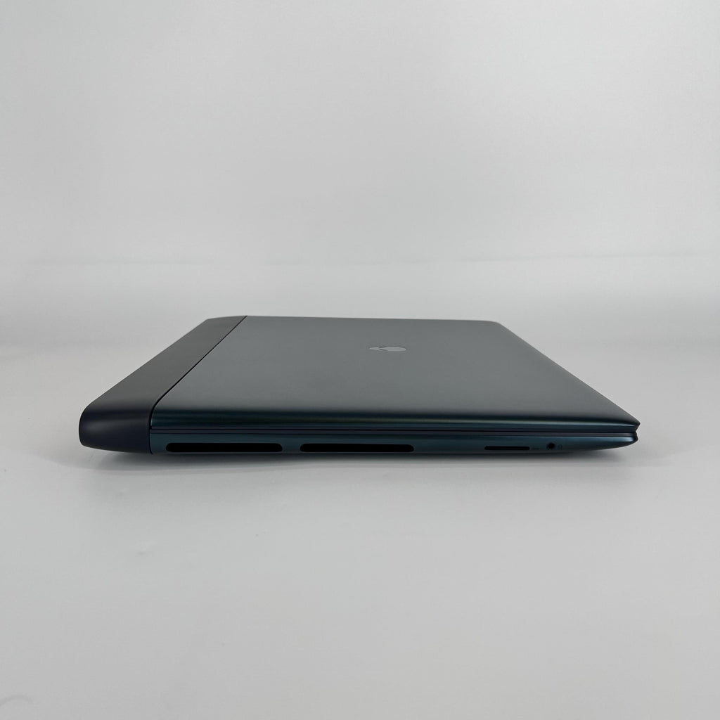 Dell Alienware 18 Area-51 Teal 2.7 GHz Intel Core Ultra 9 Series 2 32GB RAM 2TB Solid State Drive NVIDIA GeForce RTX 5080 16 GB
