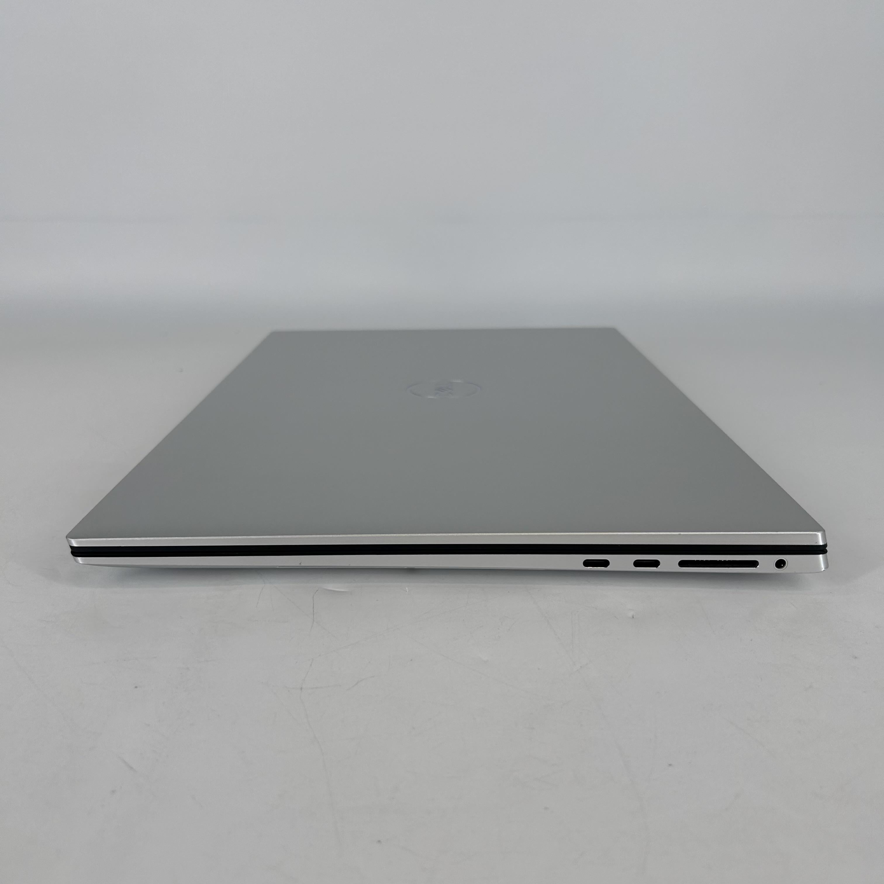 Dell XPS 17 9730 Silver 2.6 GHz Intel Core i9 13th Gen. 64GB RAM 1TB Solid State Drive NVIDIA GeForce RTX 4080 12 GB
