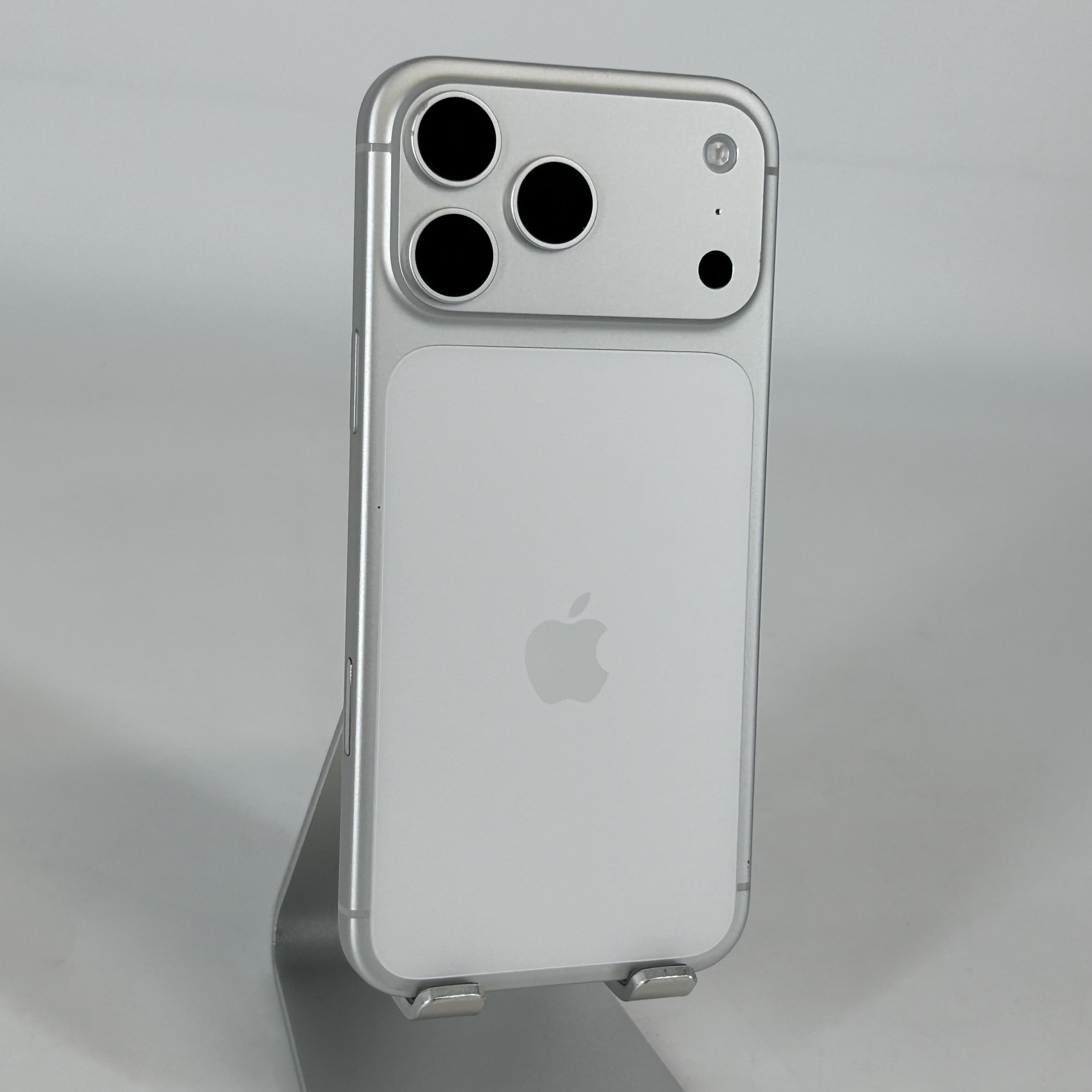 iPhone 17 Pro Max 512GB Silver (Xfinity)