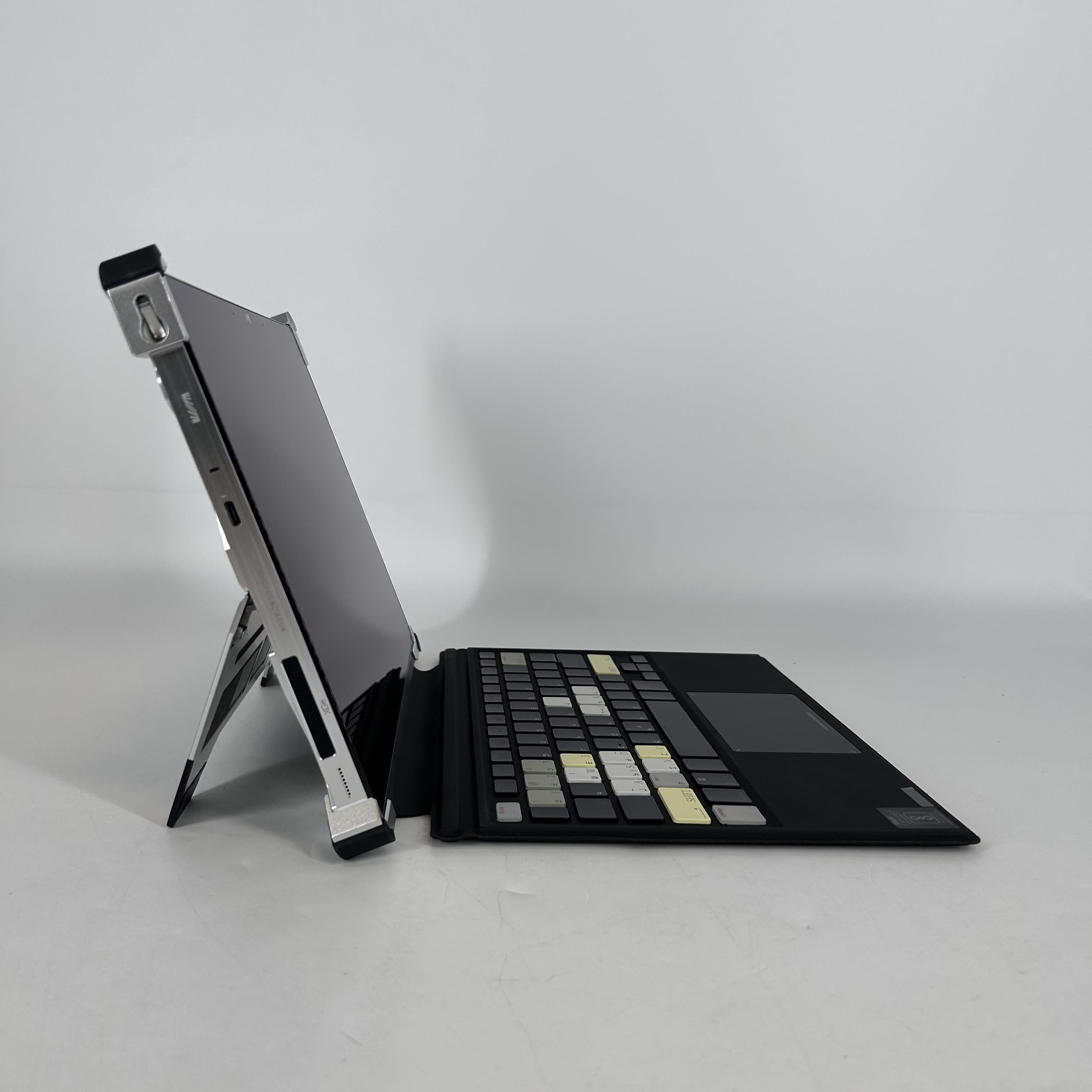 Asus ROG Flow Z13 ACRNM RMT02 GZ301 13.4 Silver 2.6 GHz Intel Core i9 13th Gen. 32GB RAM 1TB Solid State Drive NVIDIA GeForce RTX 4070 8 GB