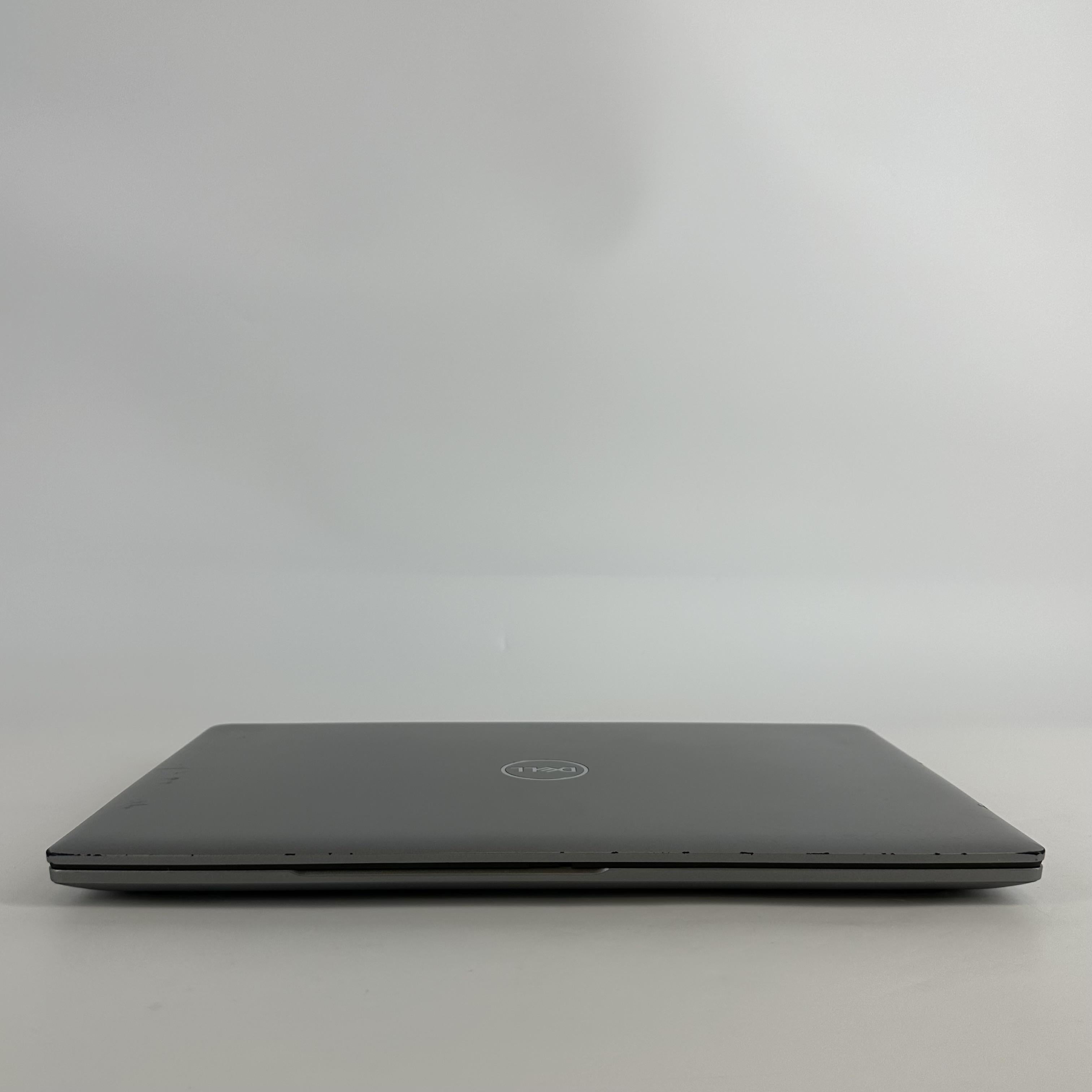 Dell Latitude 5540 15.6 Gray 1.7 GHz Intel Core i7 13th Gen. 32GB RAM 512GB Solid State Drive