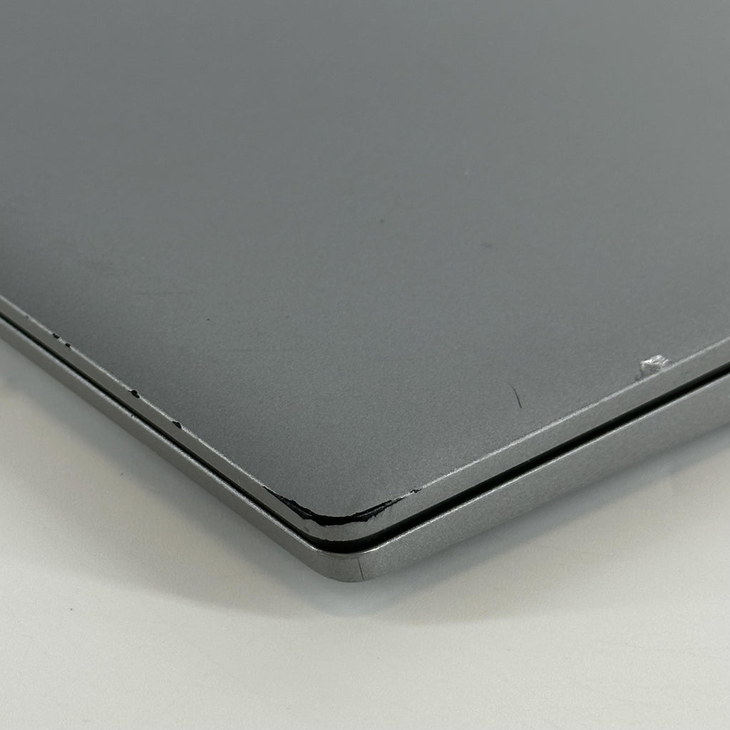 Dell Latitude 5540 15.6 Gray 1.7 GHz Intel Core i7 13th Gen. 32GB RAM 512GB Solid State Drive