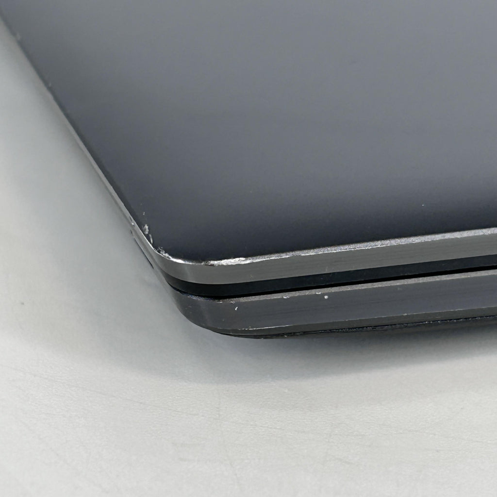 Dell Latitude 9430 (2-in-1) 14 Gray 1.8 GHz Intel Core i7 12th Gen. 32GB RAM 1TB Solid State Drive