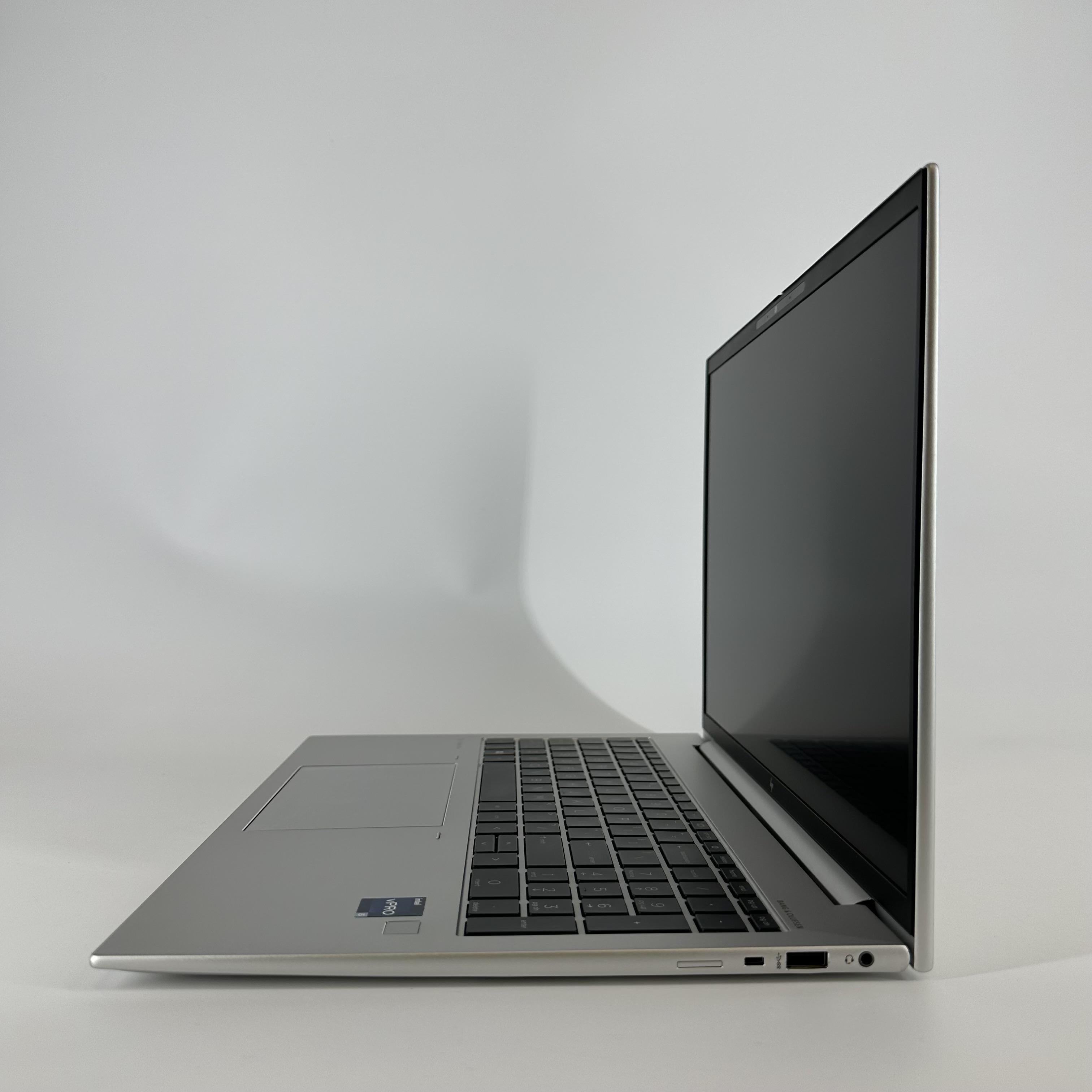 HP Elitebook 860 G10 15.6 Silver 1.6 GHz Intel Core i7 13th Gen. 16GB RAM 512GB Solid State Drive