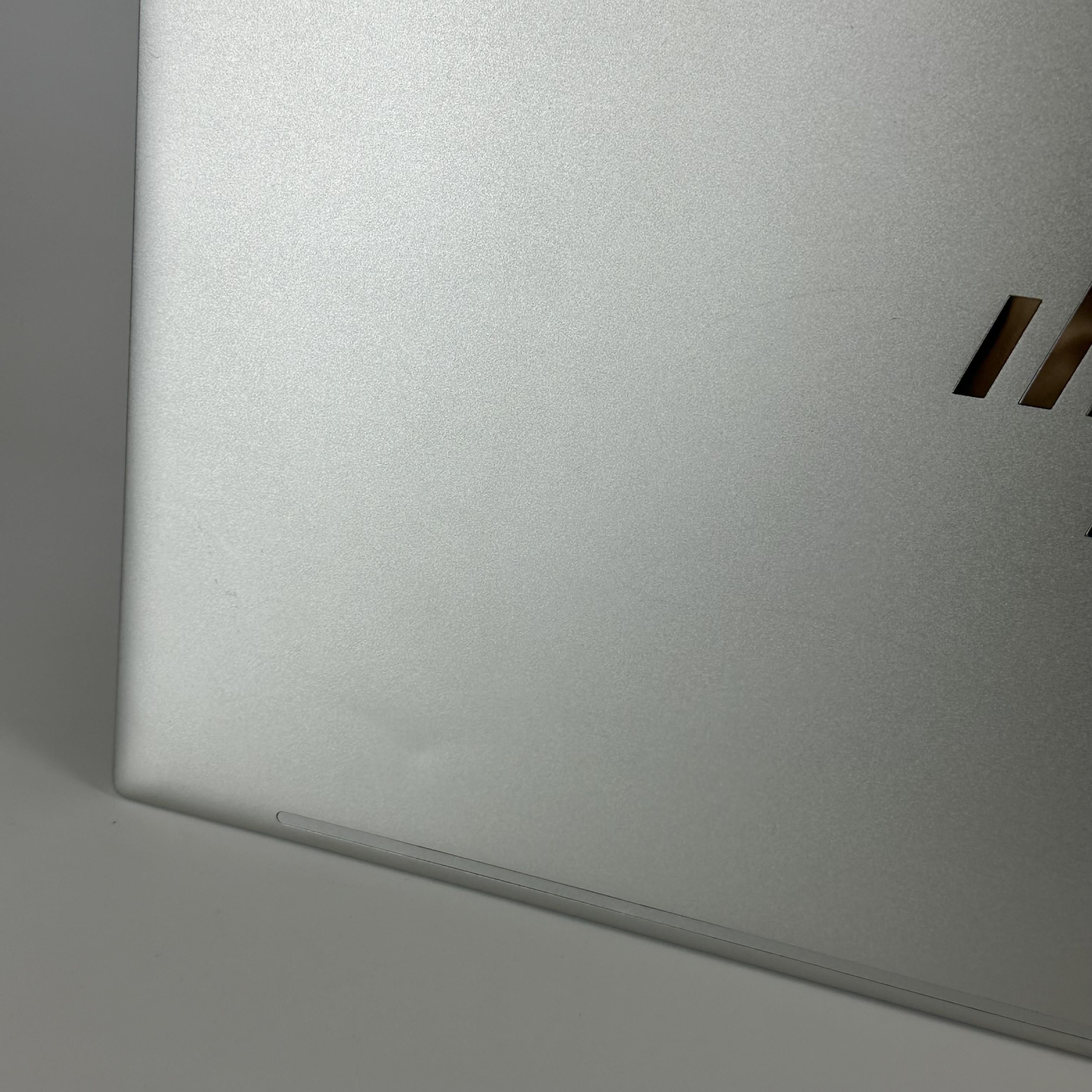 HP Elitebook 860 G10 15.6 Silver 1.6 GHz Intel Core i7 13th Gen. 16GB RAM 512GB Solid State Drive