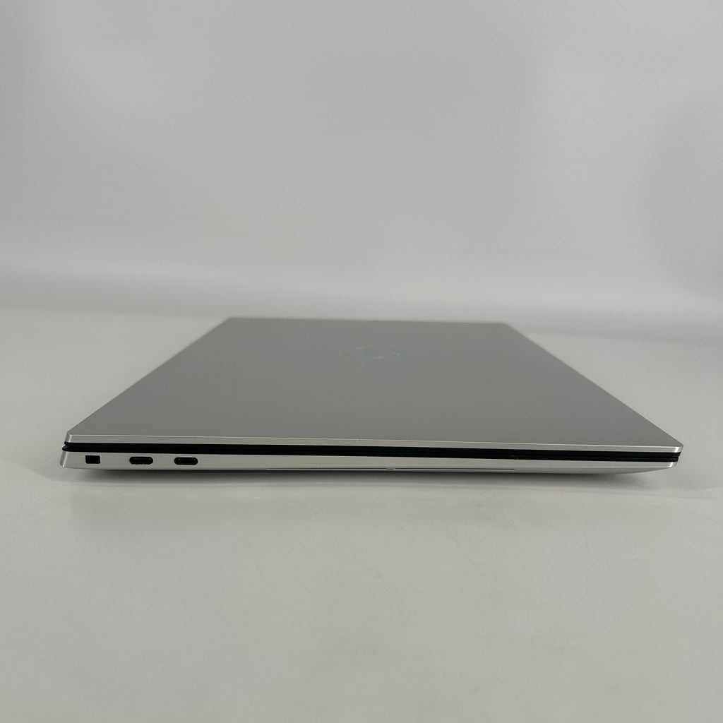 Dell XPS 15 9520 Silver 2.3 GHz Intel Core i7 12th Gen. 32GB RAM 512GB Solid State Drive NVIDIA GeForce RTX 3050 4 GB