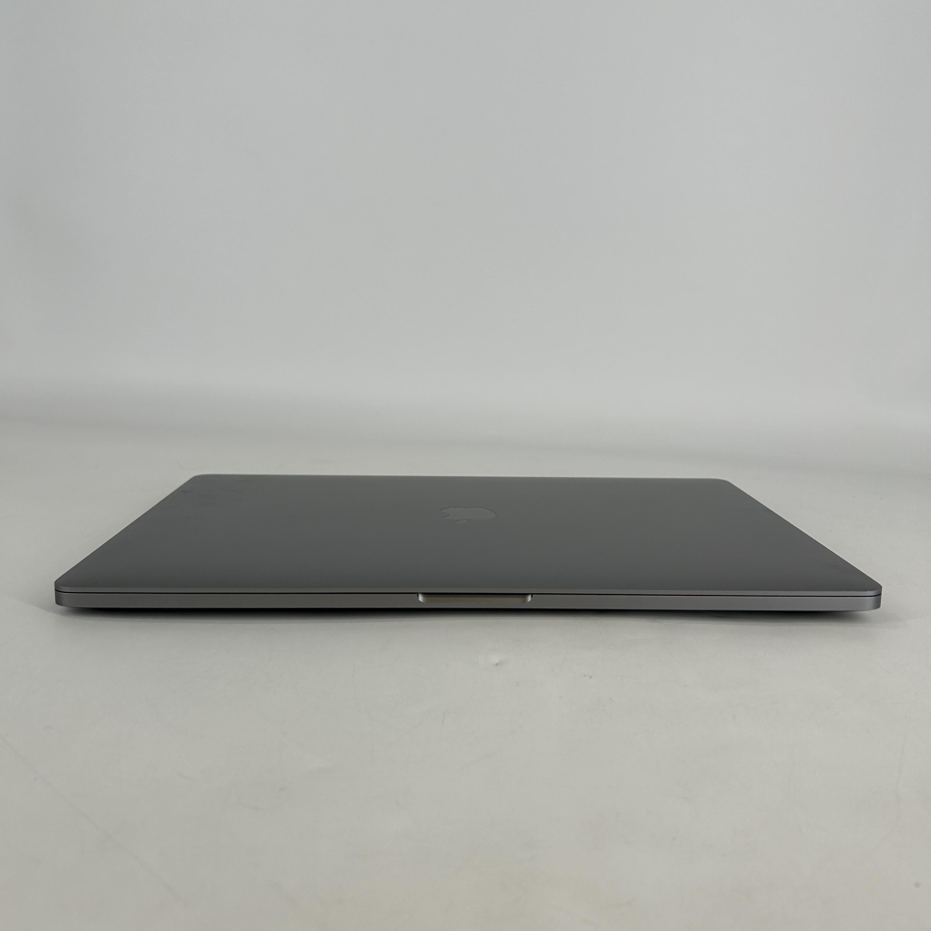 Apple MacBook Pro 16 Touch Bar 2019 Space Gray 2.4 GHz Intel Core i9 9th Gen. 16GB RAM 1TB Solid State Drive AMD Radeon Pro 5500M 8 GB