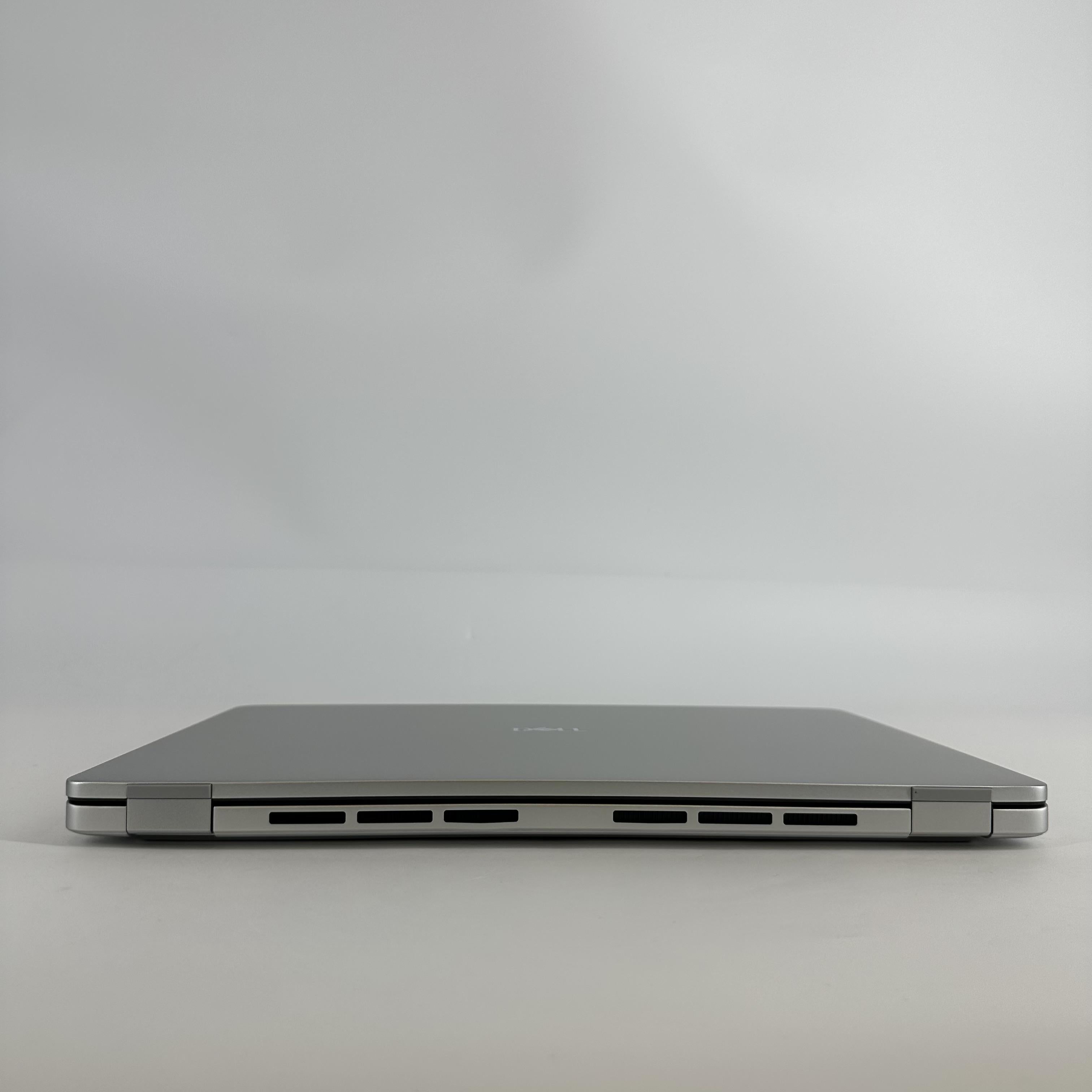 Dell Pro 16 Plus PB16250 Silver 2.2 GHz Intel Core Ultra 7 Series 2 16GB RAM 512GB Solid State Drive