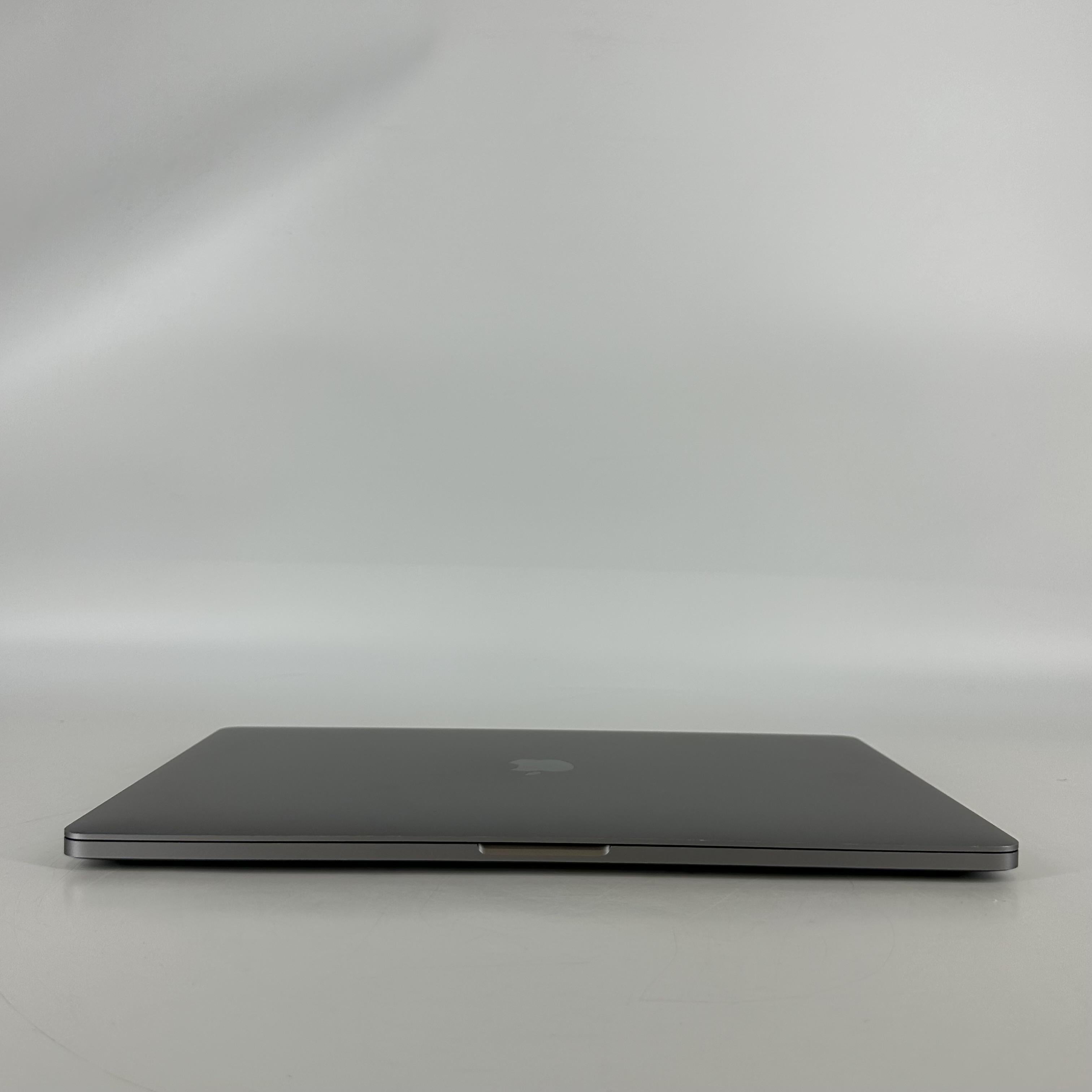 Apple MacBook Pro 16 Touch Bar 2019 Space Gray 2.4 GHz Intel Core i9 9th Gen. 32GB RAM 1TB Solid State Drive AMD Radeon Pro 5500M 8 GB
