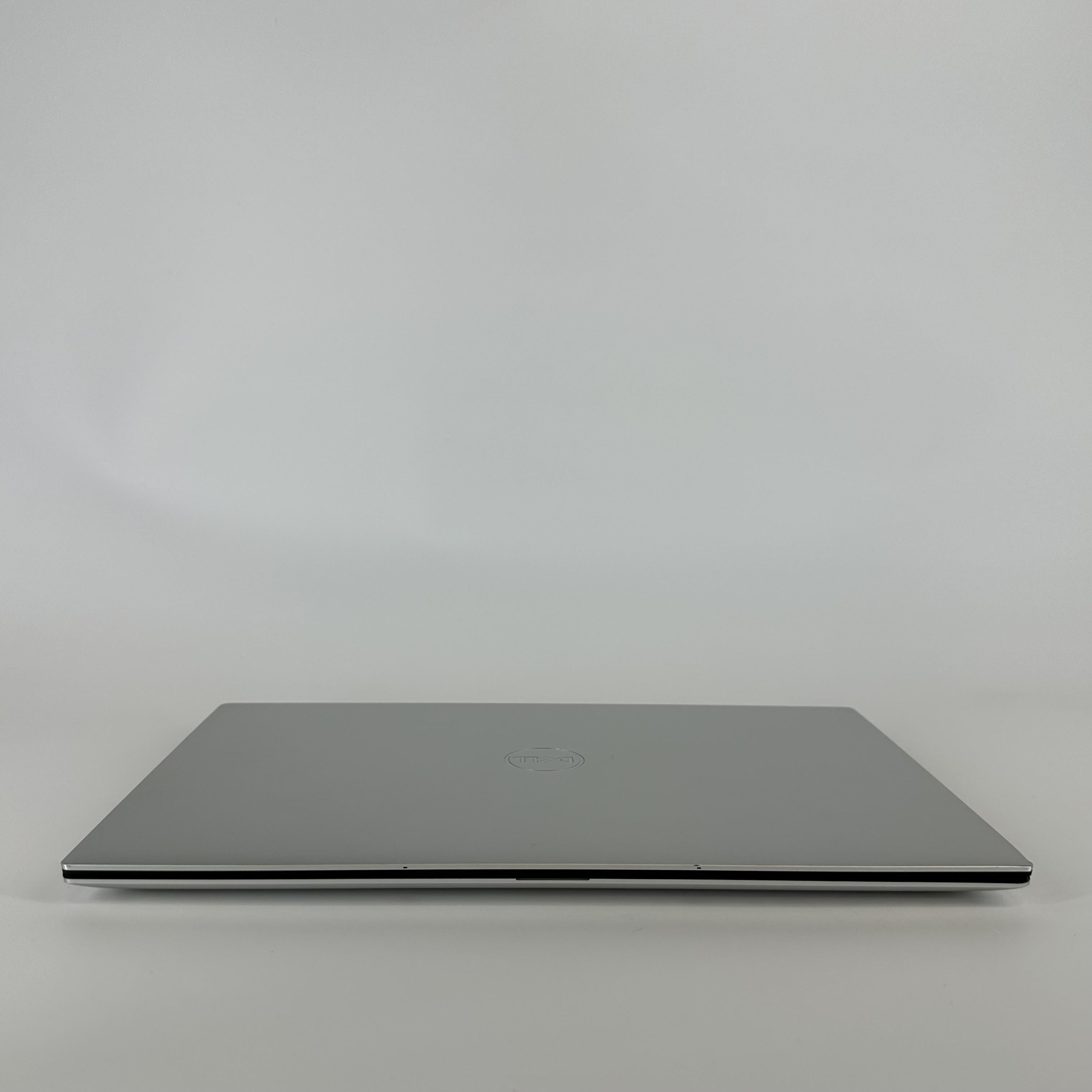 Dell XPS 15 9530 Silver 2.4 GHz Intel Core i7 13th Gen. 32GB RAM 512GB Solid State Drive Intel Arc A370M 4 GB