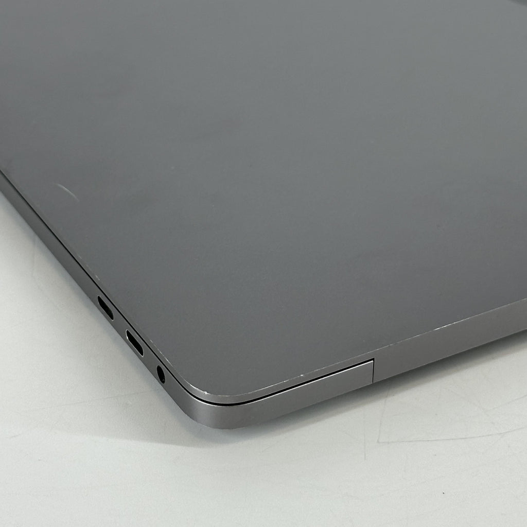 Apple MacBook Pro 16 Touch Bar 2019 Space Gray 2.4 GHz Intel Core i9 9th Gen. 32GB RAM 1TB Solid State Drive AMD Radeon Pro 5500M 8 GB