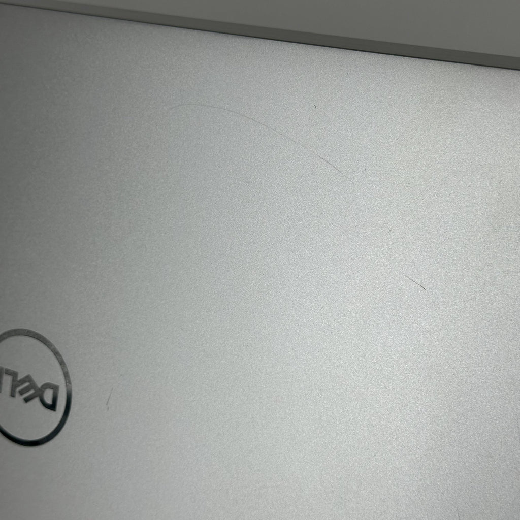 Dell XPS 15 9530 Silver 2.4 GHz Intel Core i7 13th Gen. 32GB RAM 512GB Solid State Drive Intel Arc A370M 4 GB