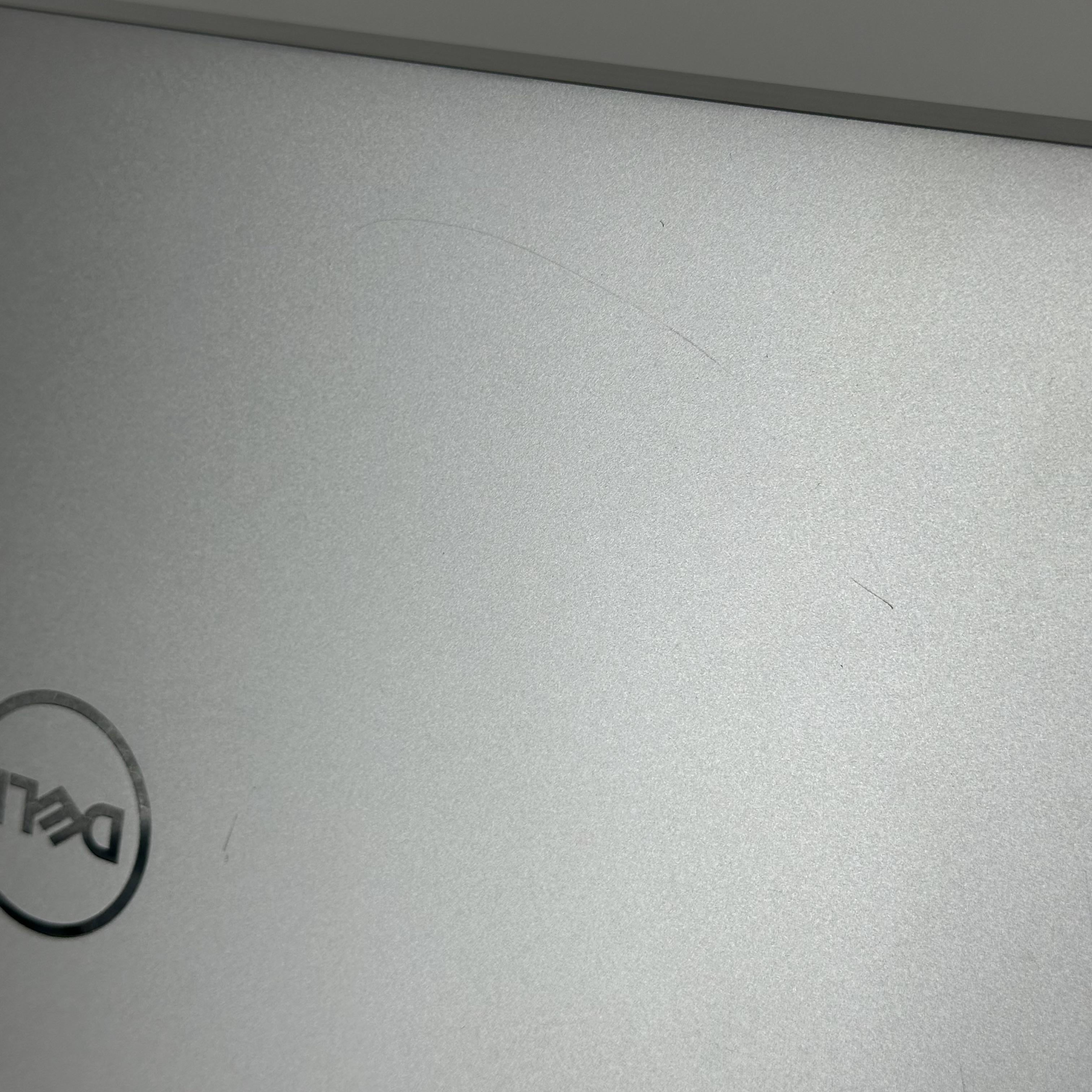 Dell XPS 15 9530 Silver 2.4 GHz Intel Core i7 13th Gen. 32GB RAM 512GB Solid State Drive Intel Arc A370M 4 GB
