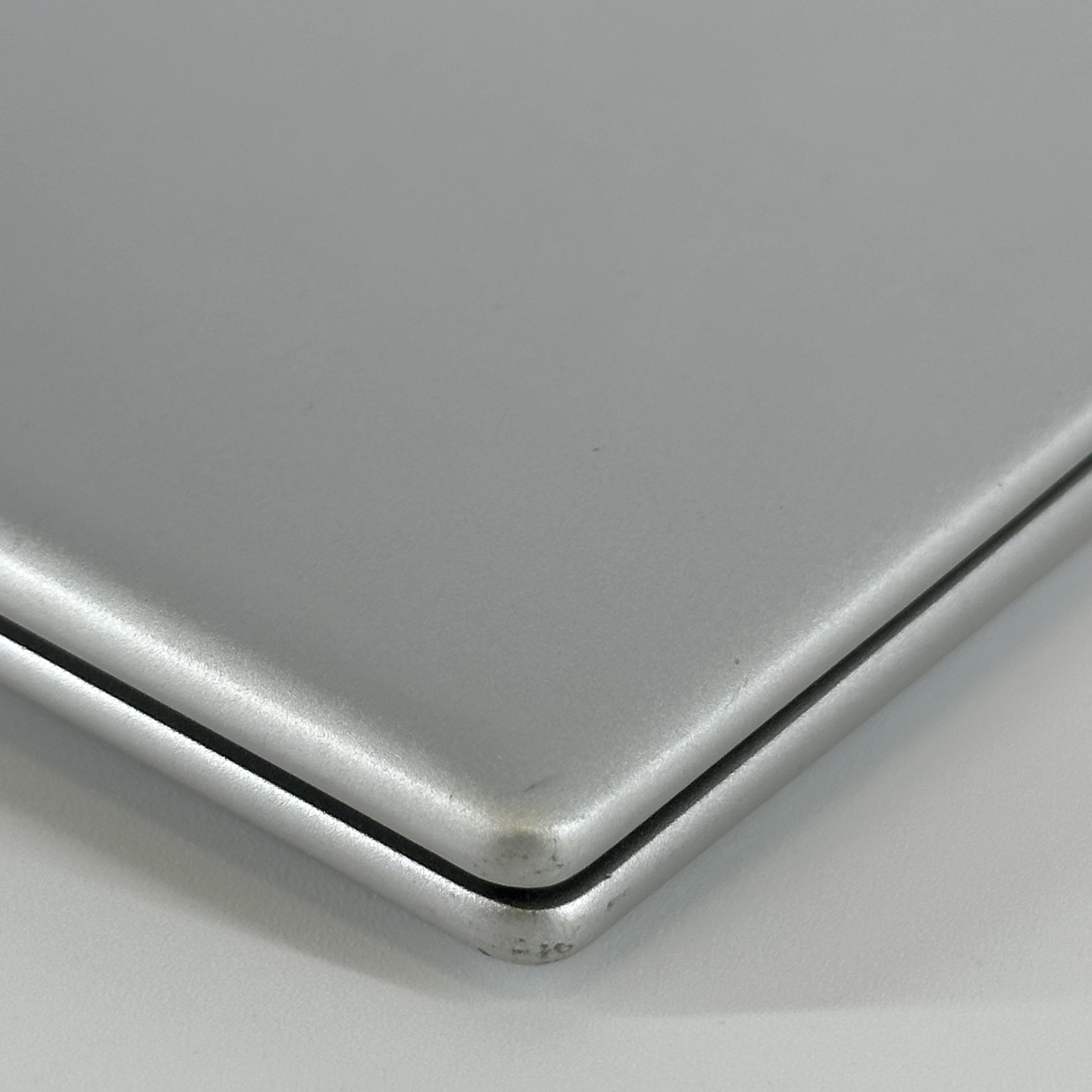 HP Envy 17 Silver 2.1 GHz Intel Core i7 12th Gen. 32GB RAM 1TB Solid State Drive
