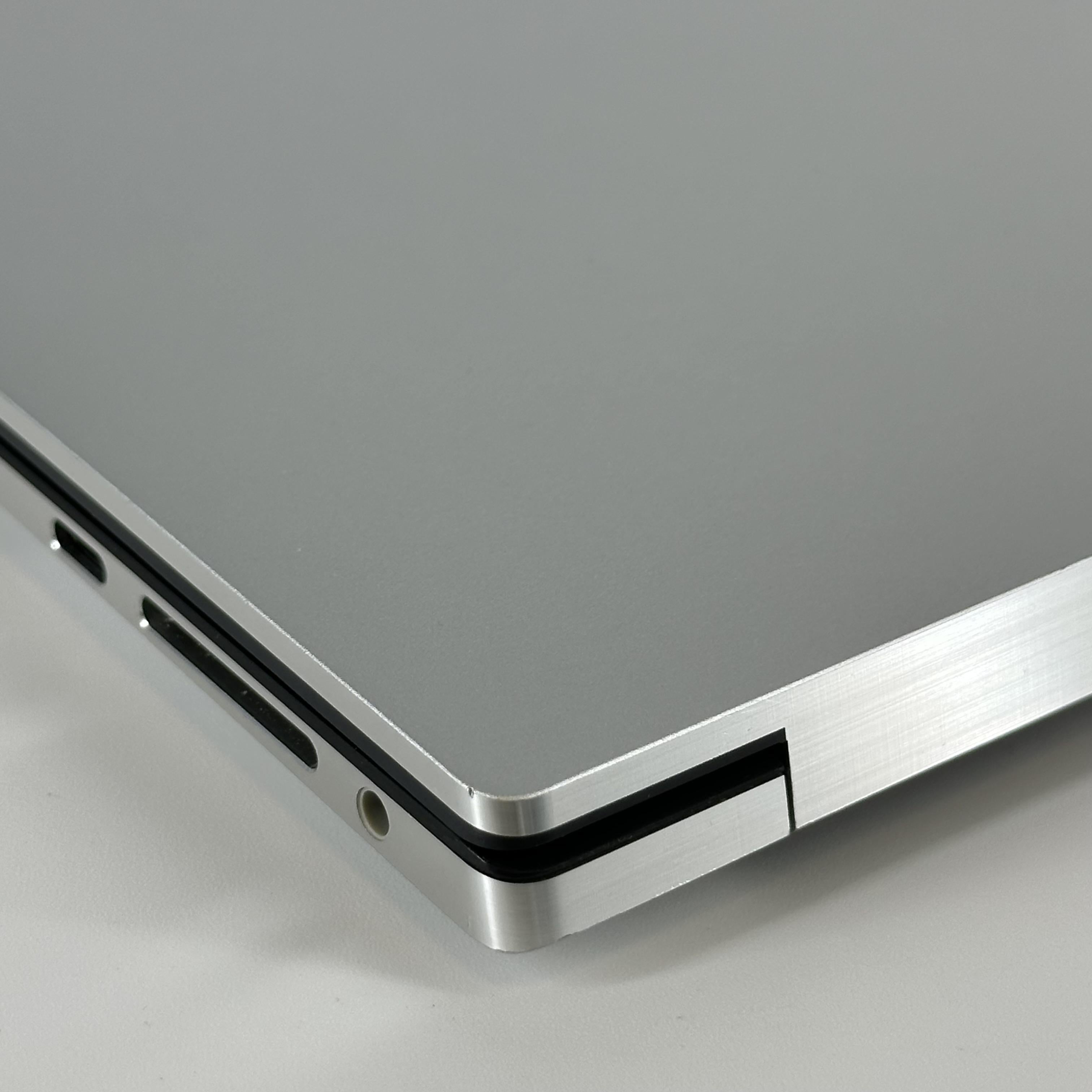 Dell XPS 15 9530 Silver 2.4 GHz Intel Core i7 13th Gen. 32GB RAM 512GB Solid State Drive NVIDIA GeForce RTX 4070 8 GB