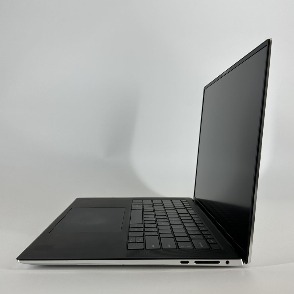 Dell XPS 15 9530 Silver 2.4 GHz Intel Core i7 13th Gen. 32GB RAM 512GB Solid State Drive NVIDIA GeForce RTX 4070 8 GB