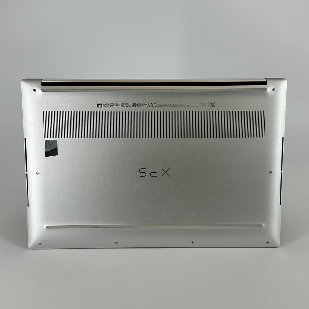 Dell XPS 15 9530 Silver 2.4 GHz Intel Core i7 13th Gen. 32GB RAM 512GB Solid State Drive NVIDIA GeForce RTX 4070 8 GB
