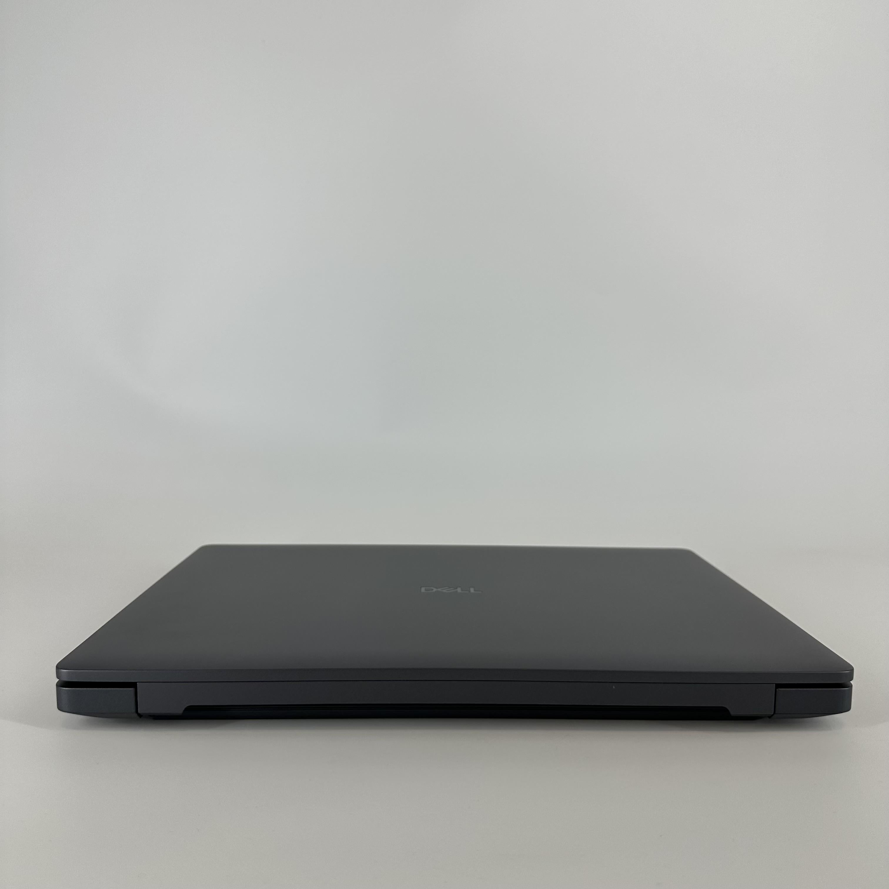 Dell Pro Max 16 MC16255 Magnetite 2.0 GHz AMD Ryzen AI 7 Pro 350 32GB RAM 512GB Solid State Drive NVIDIA RTX PRO 1000 Blackwell 8 GB